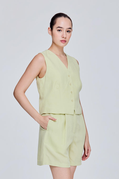 color:APPLE GREEN