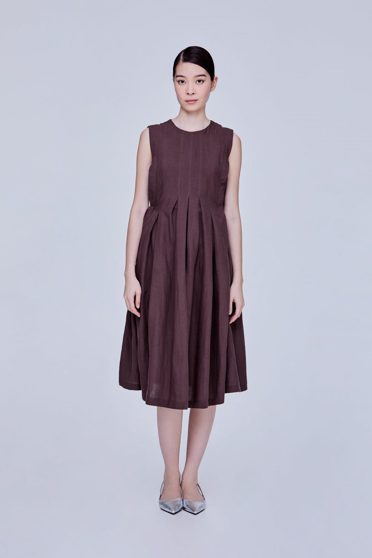 color:DARK BROWN
