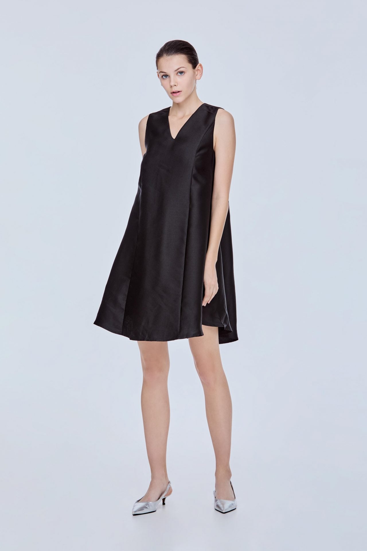 color:NOIR