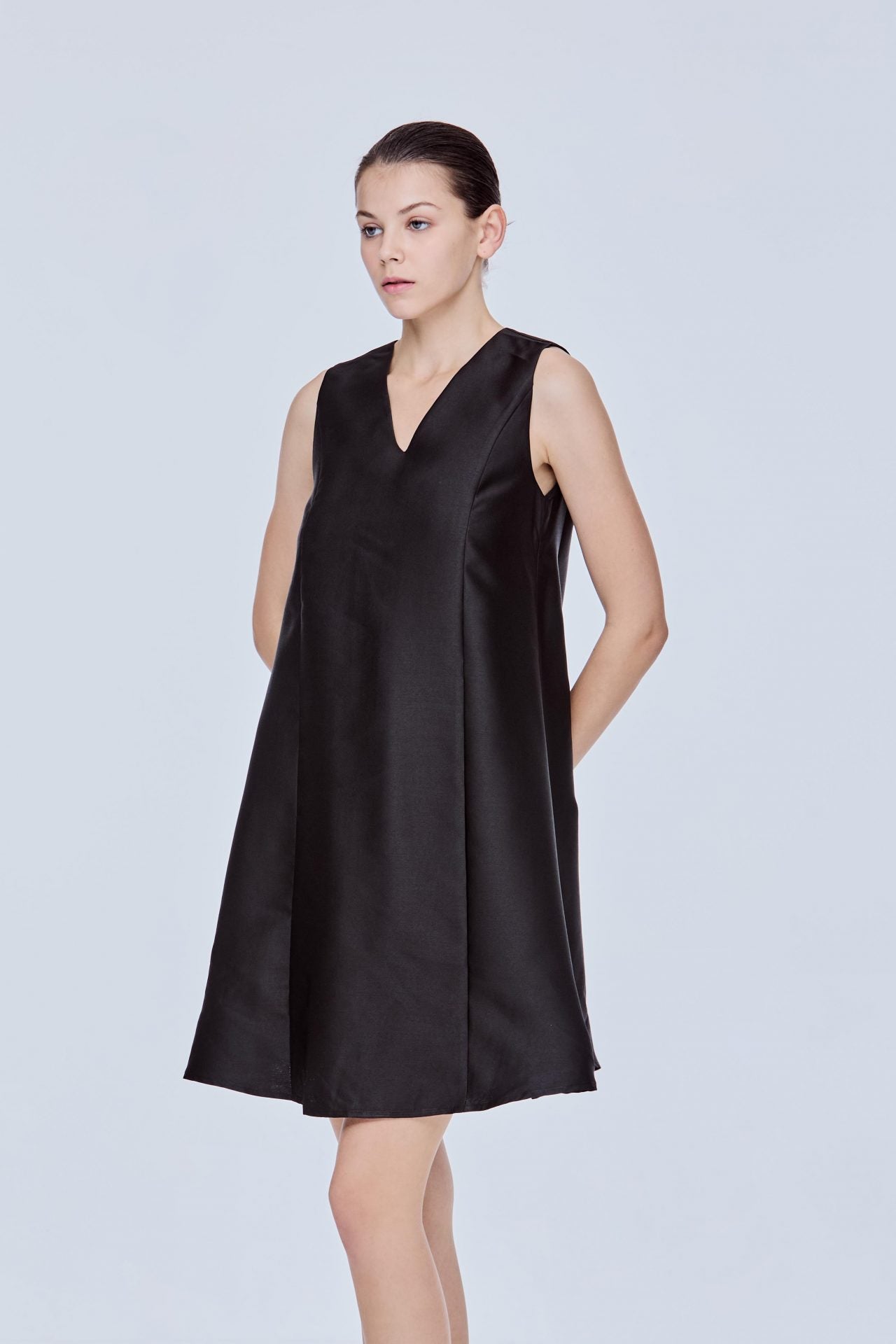 color:NOIR