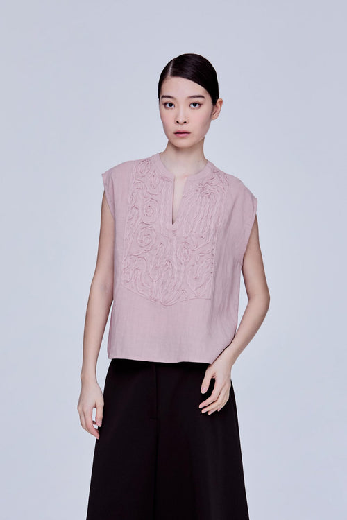 color:BLUSH