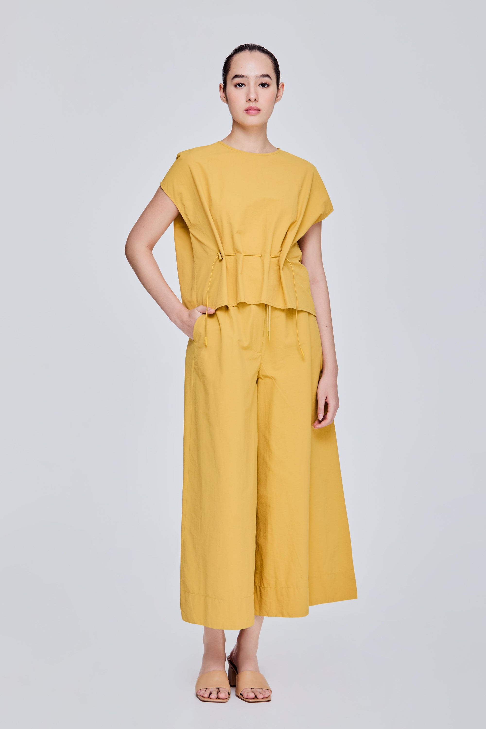 color:MELLOW