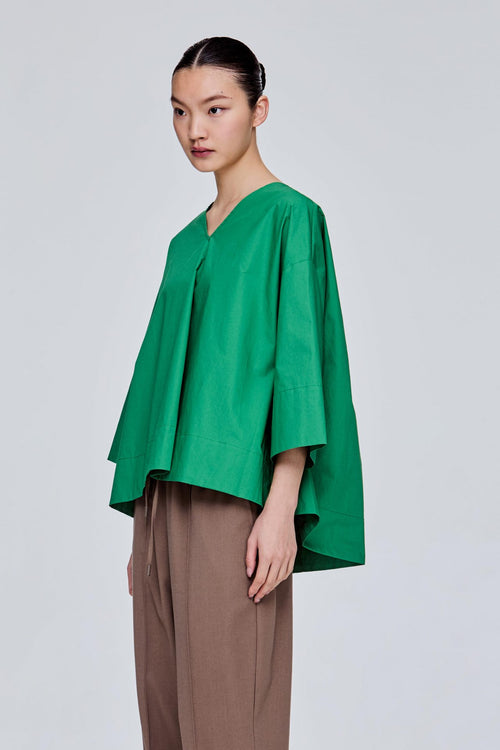 color:KELLY GREEN
