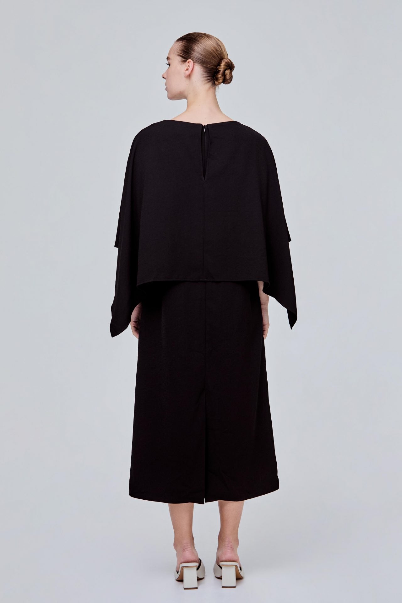 color:NOIR