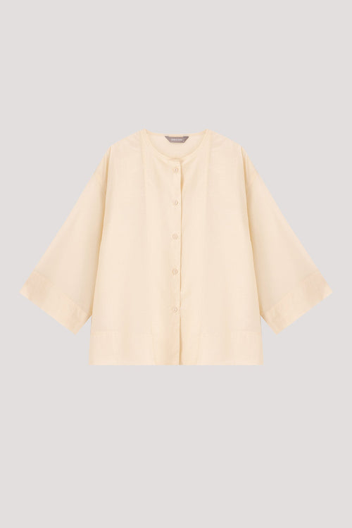 color:BEIGE