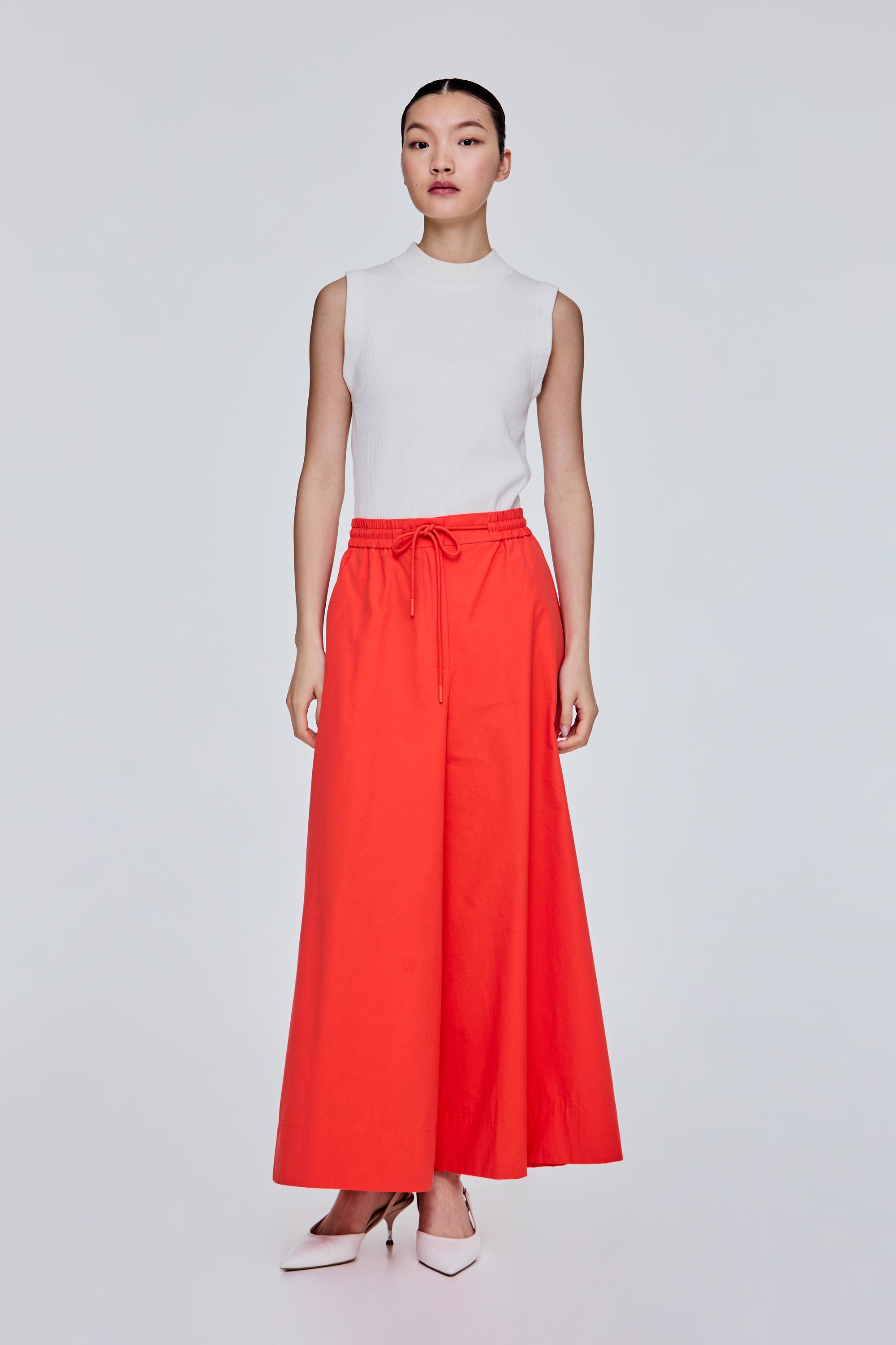 color:ORANGE