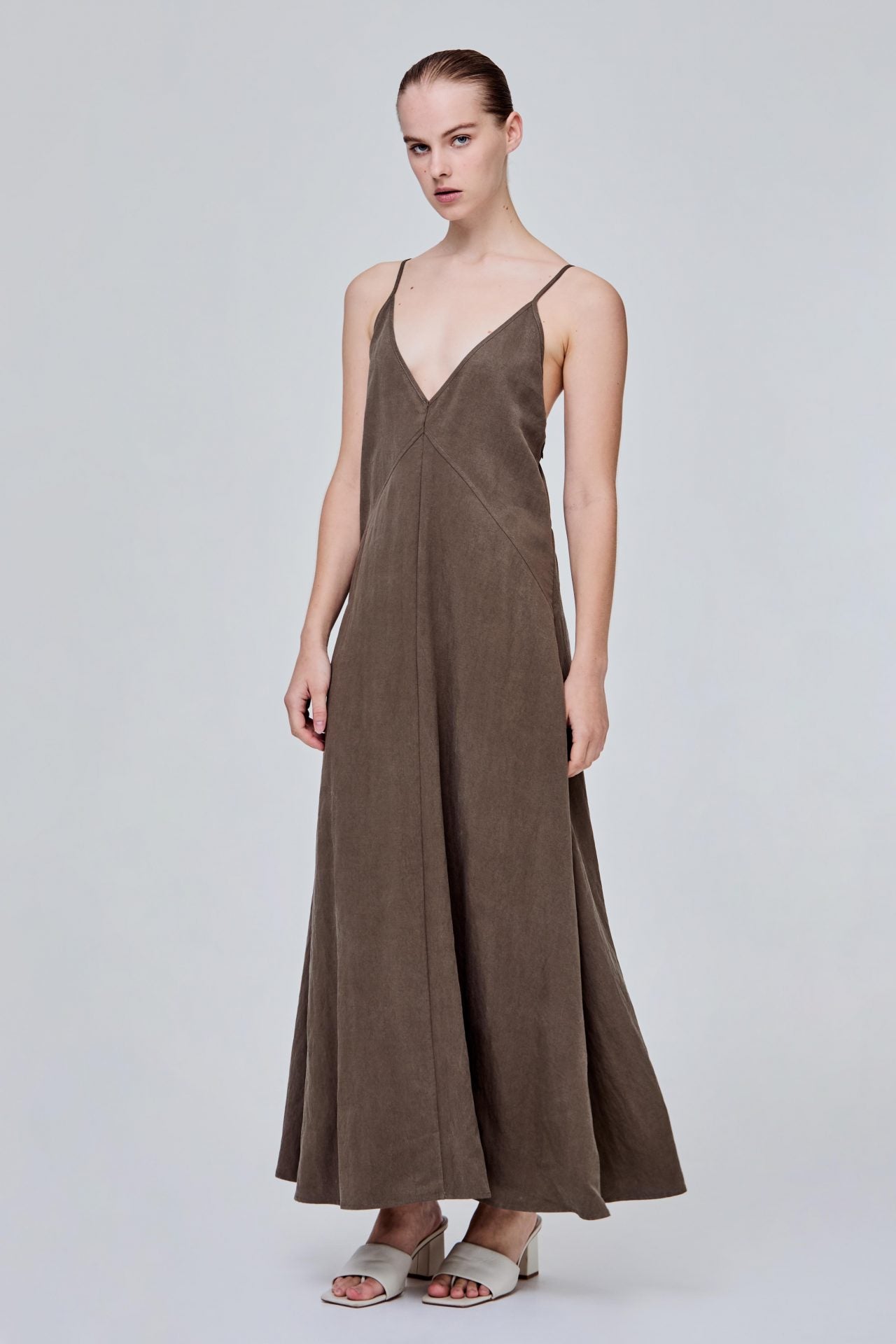 color:ARMY GREEN