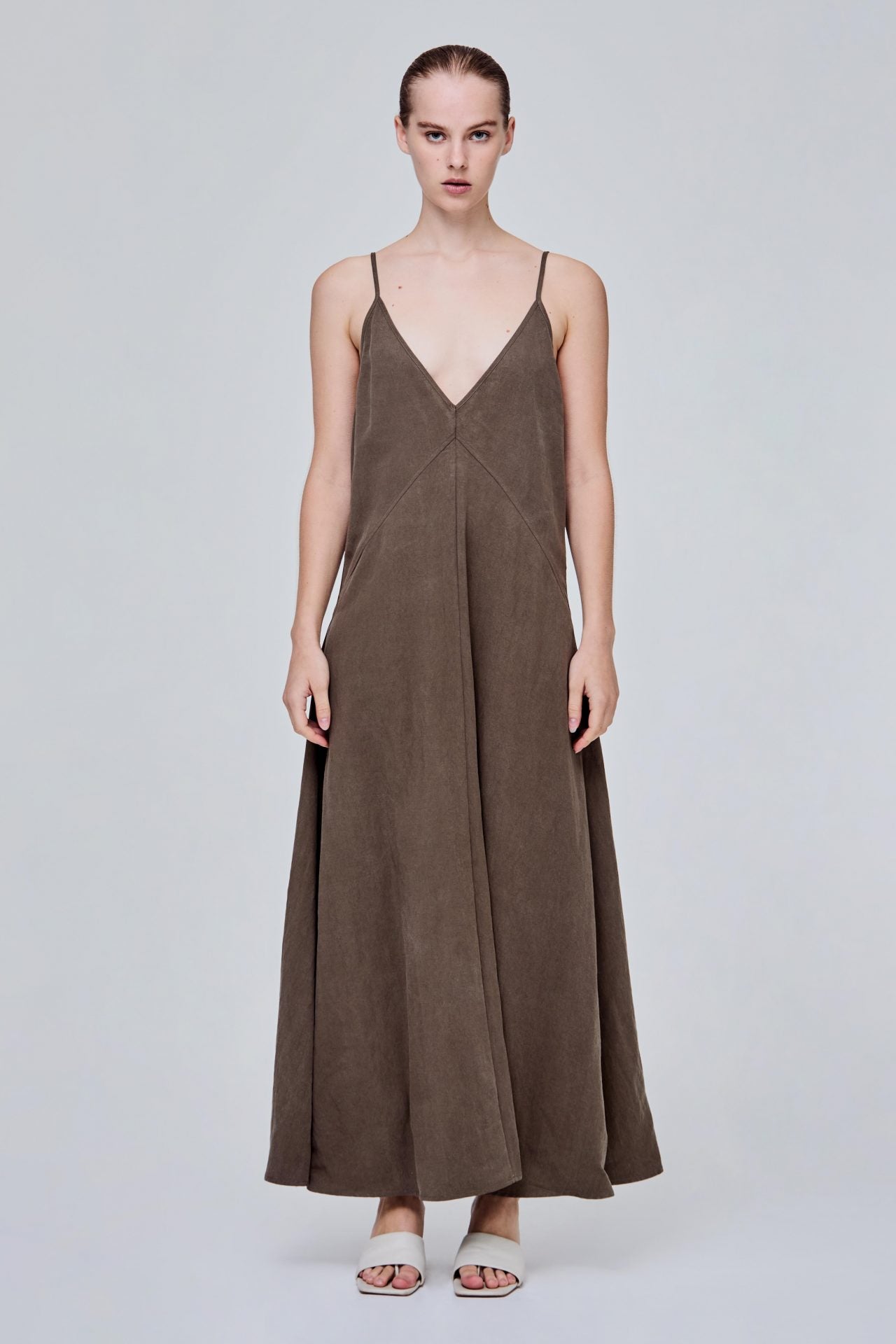 color:ARMY GREEN