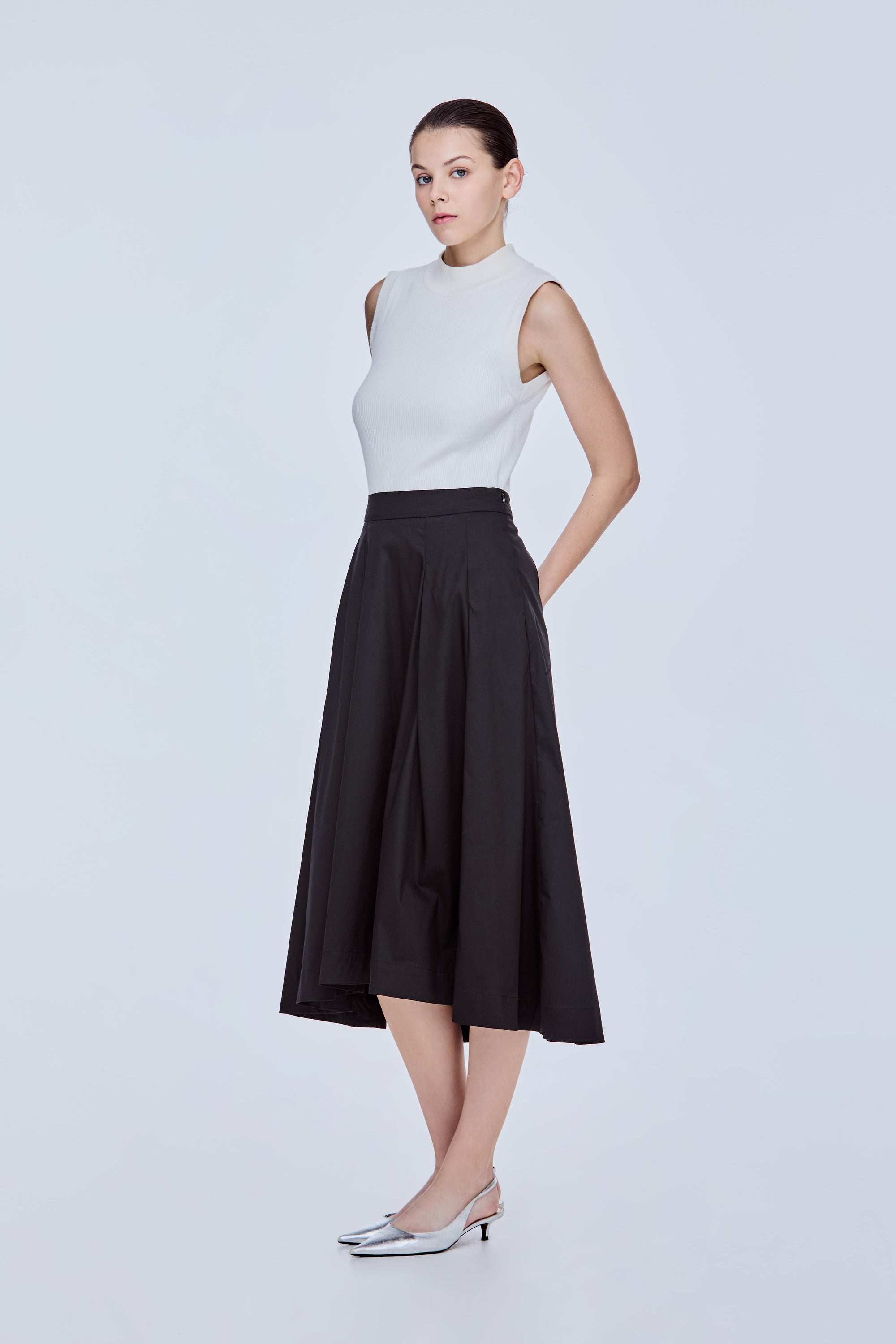 color:NOIR