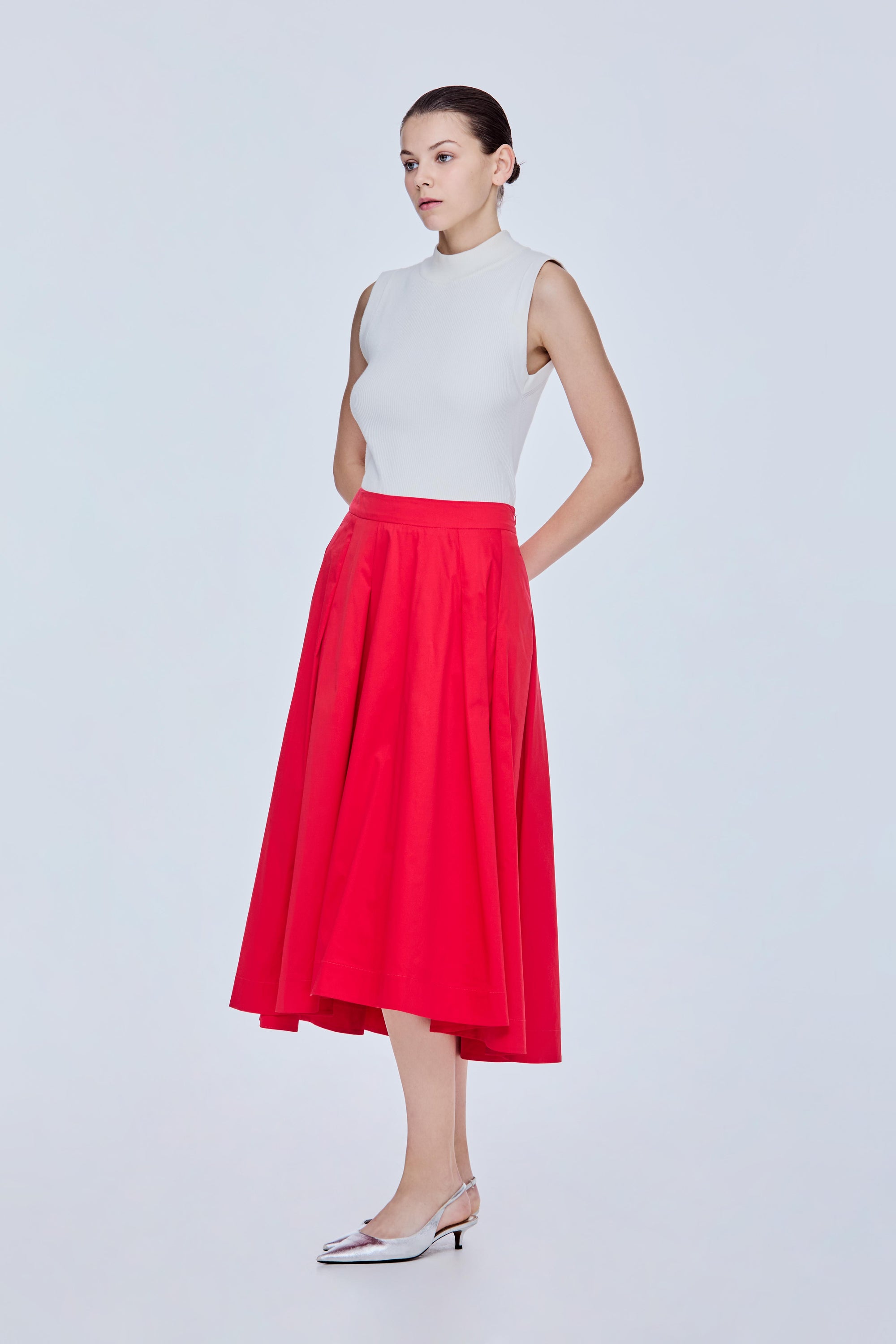 color:SCARLET