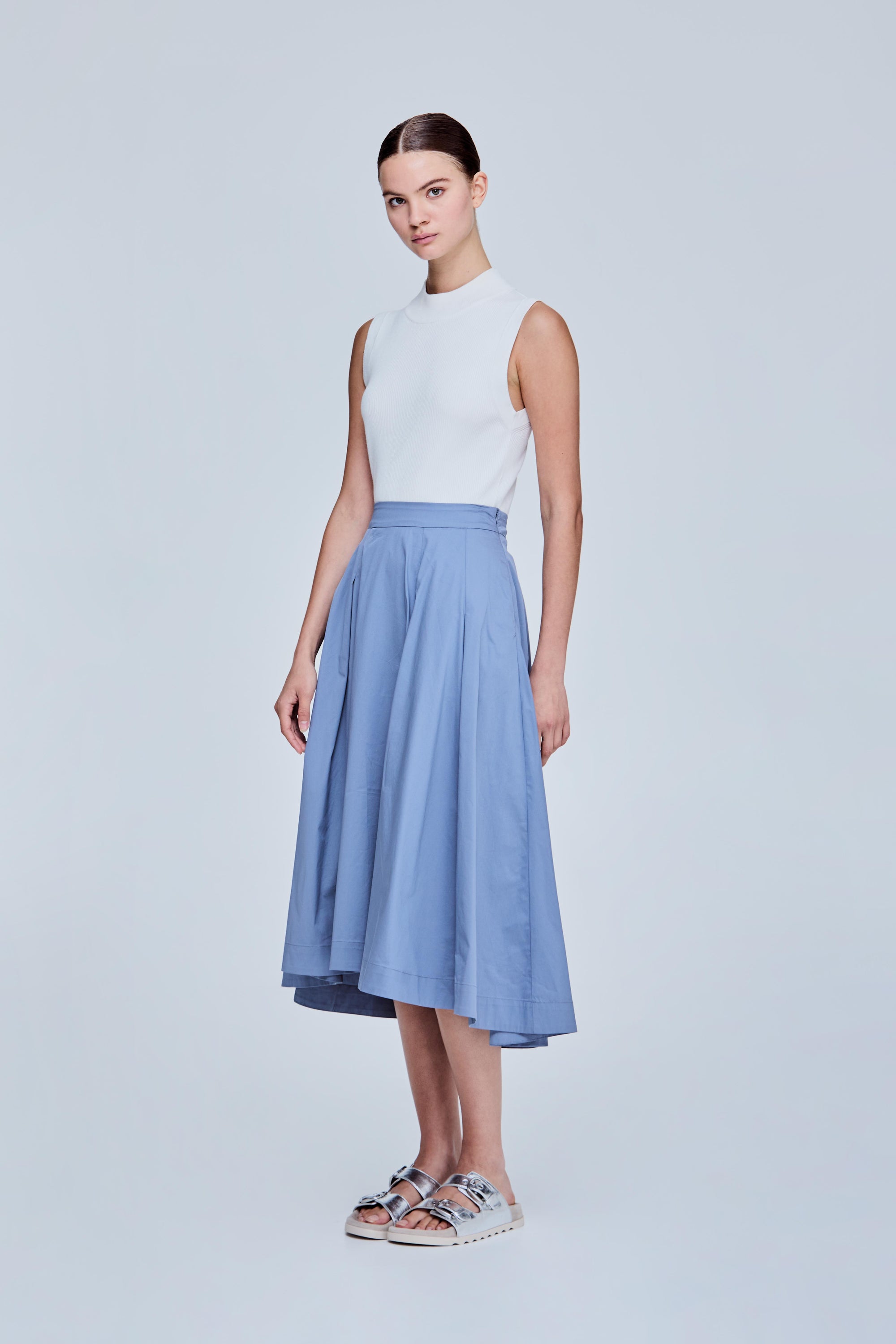 color:STEEL BLUE