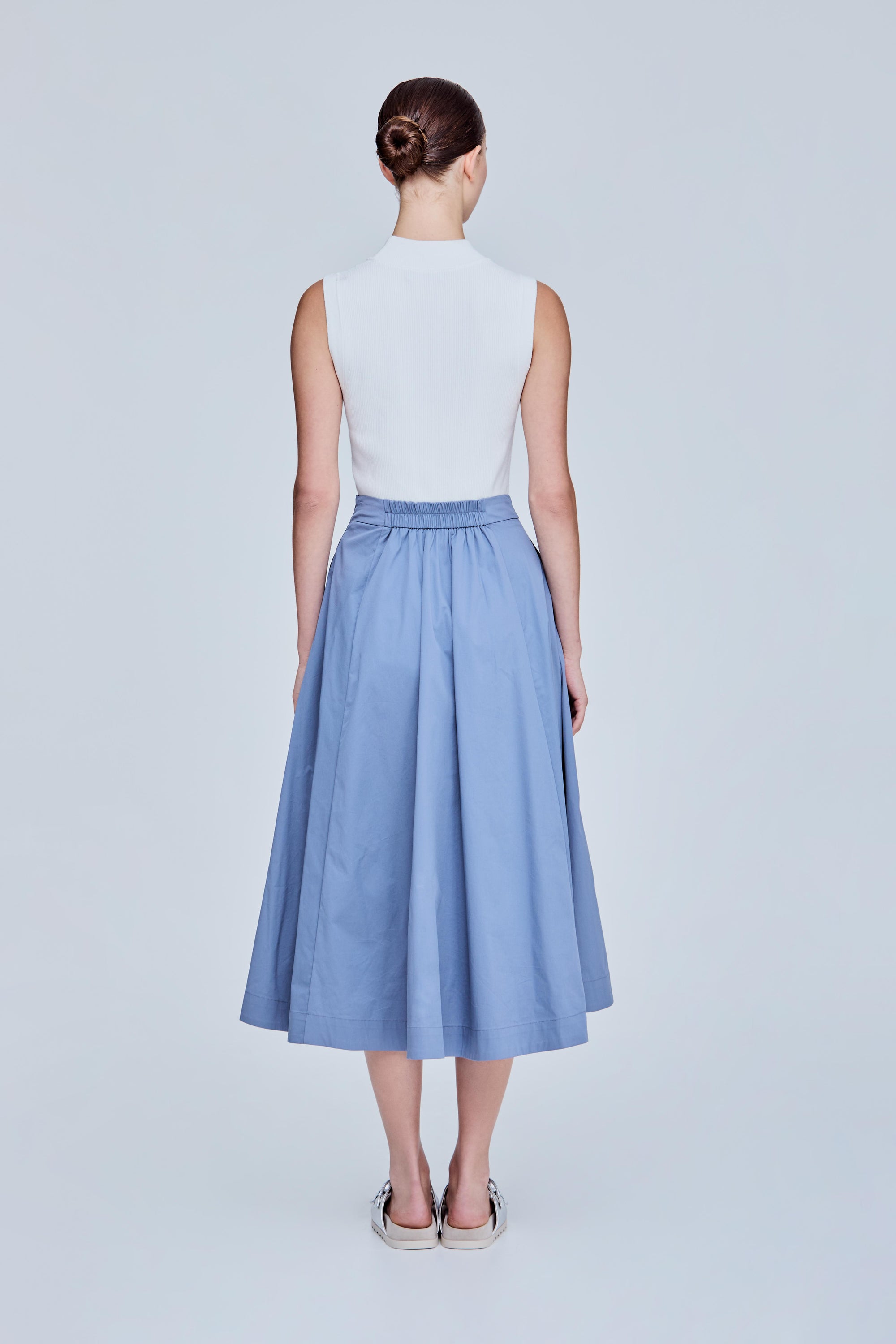 color:STEEL BLUE