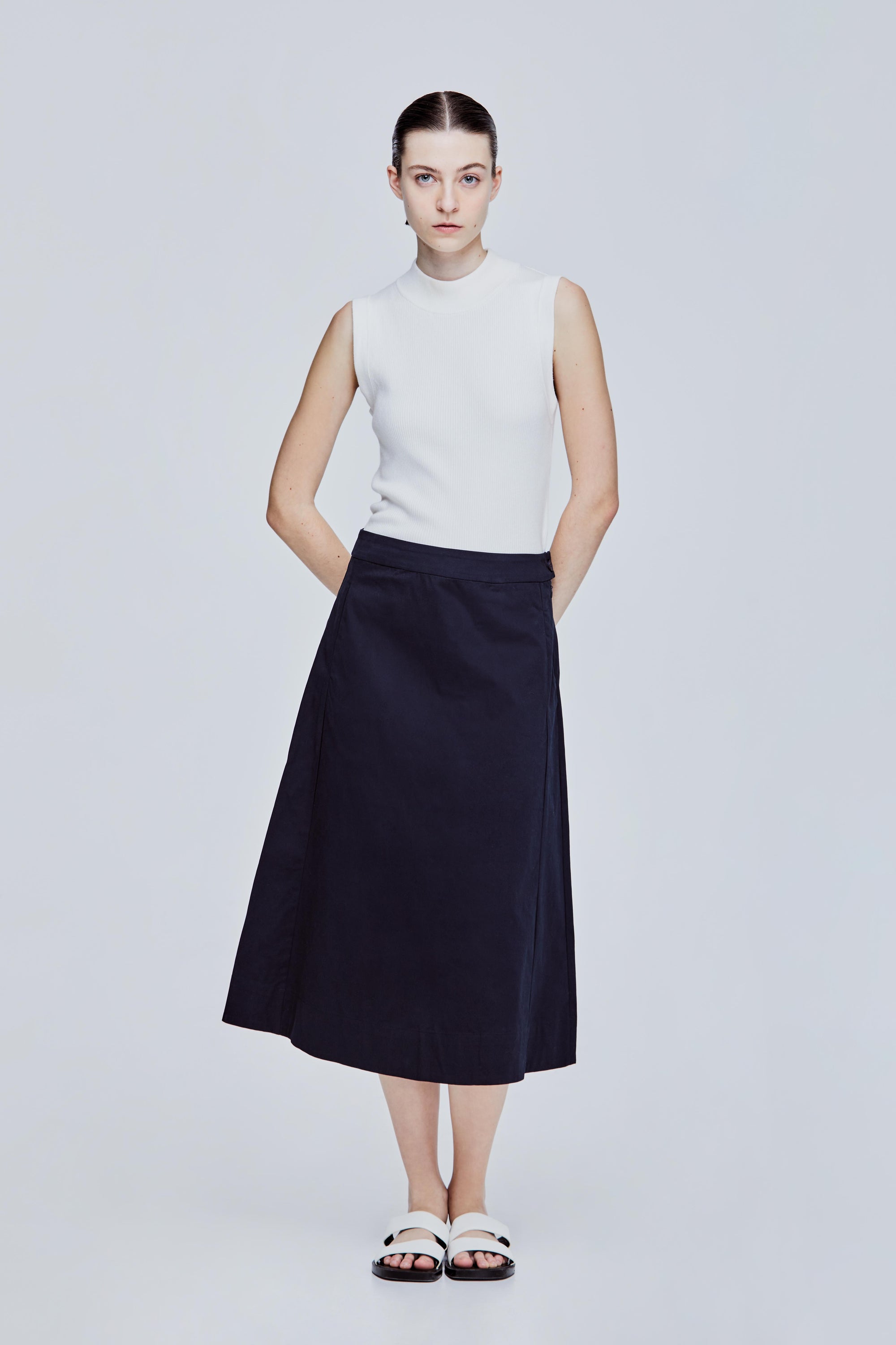 color:NAVY