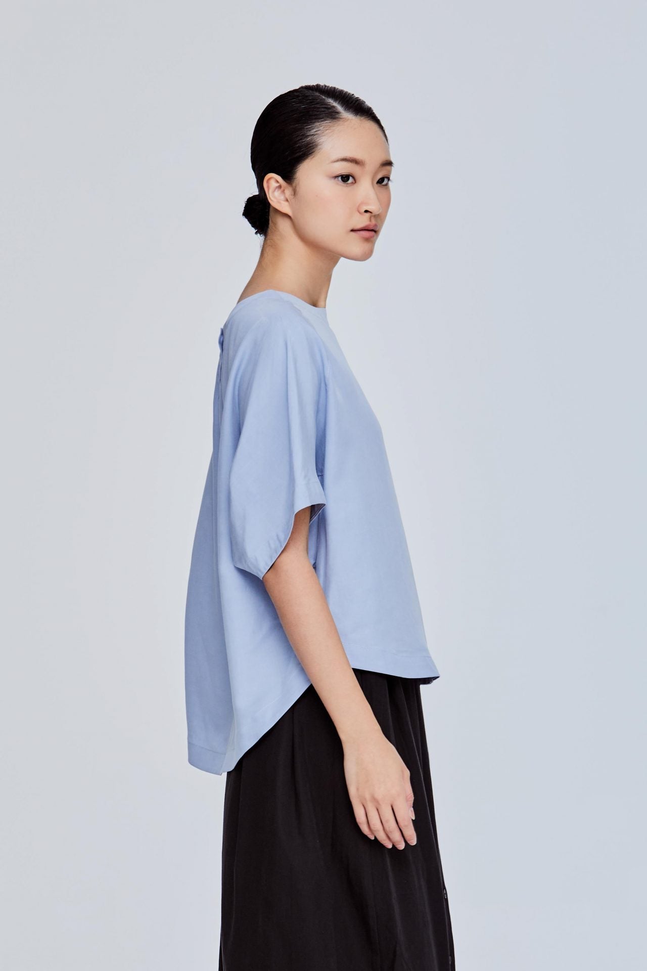 color:STEEL BLUE
