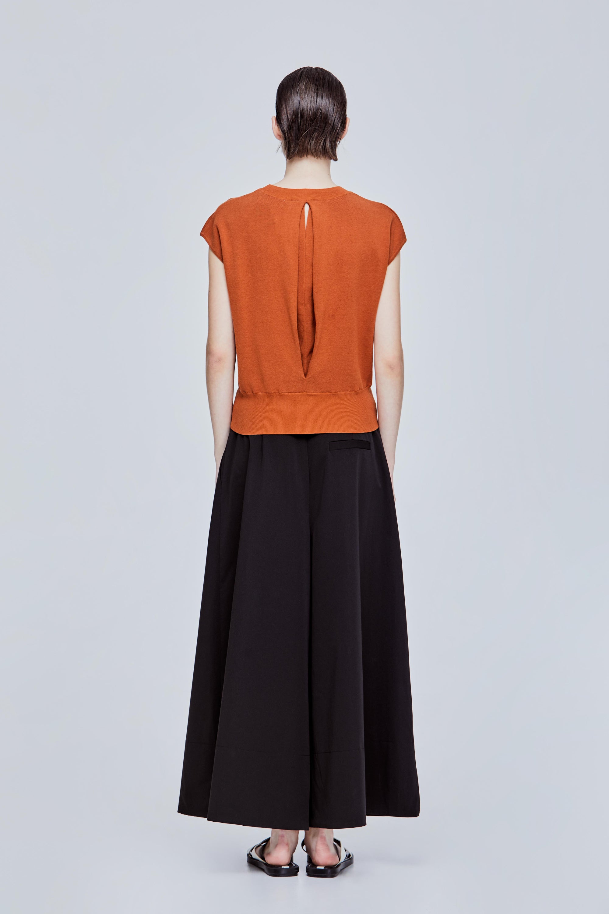 color:CAMEL
