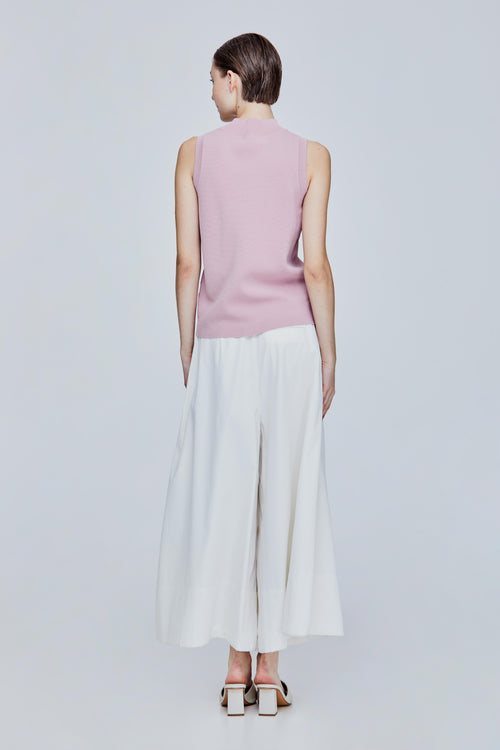 color:BLUSH