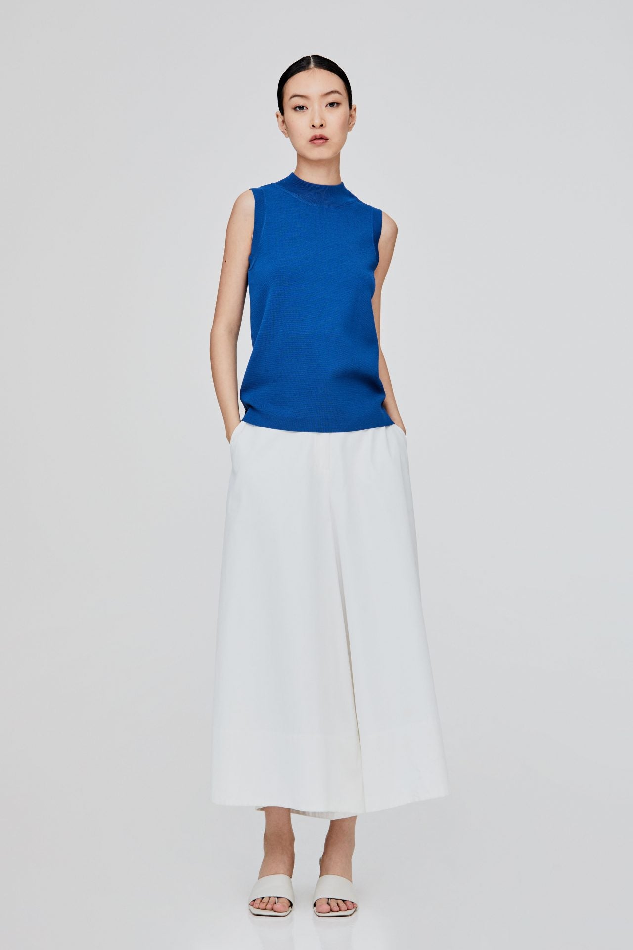 color:YALE BLUE