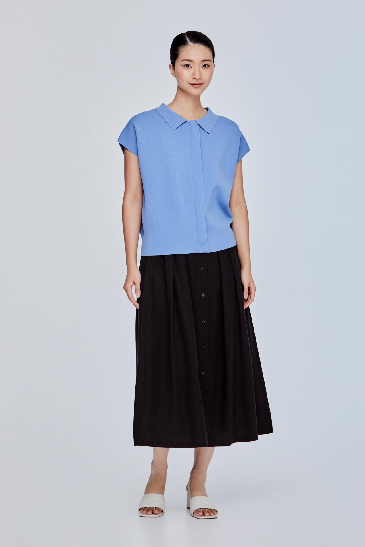color:STEEL BLUE