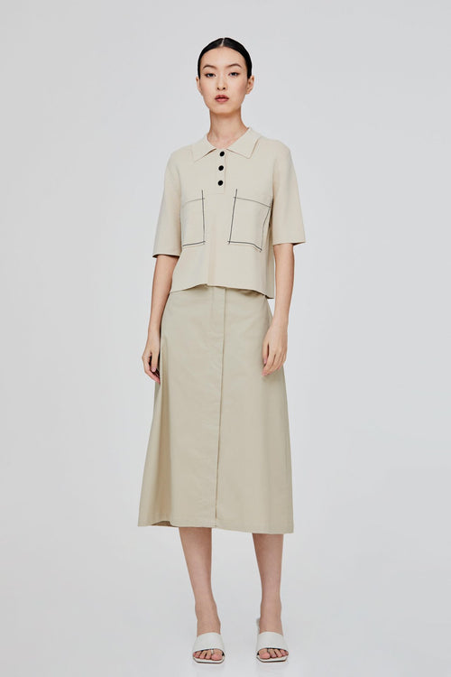 color:BEIGE
