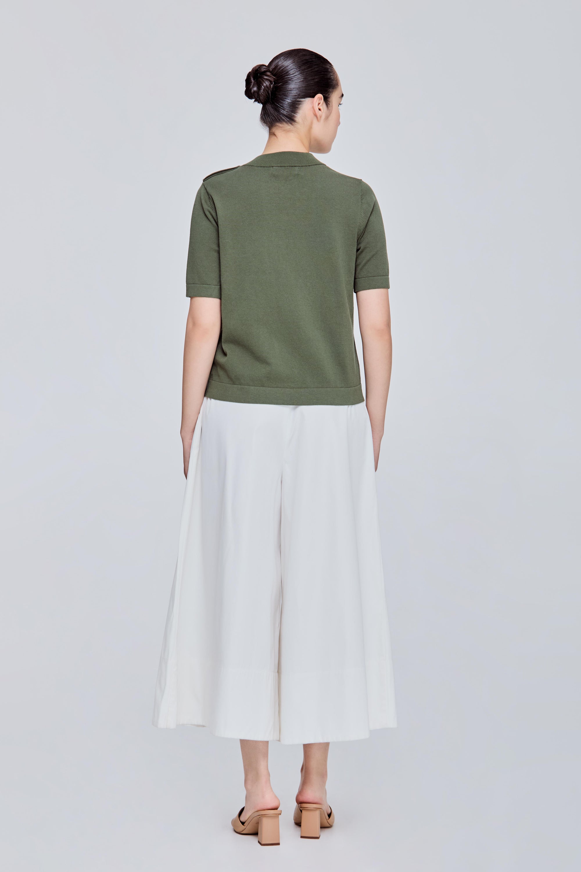 color:MOSS
