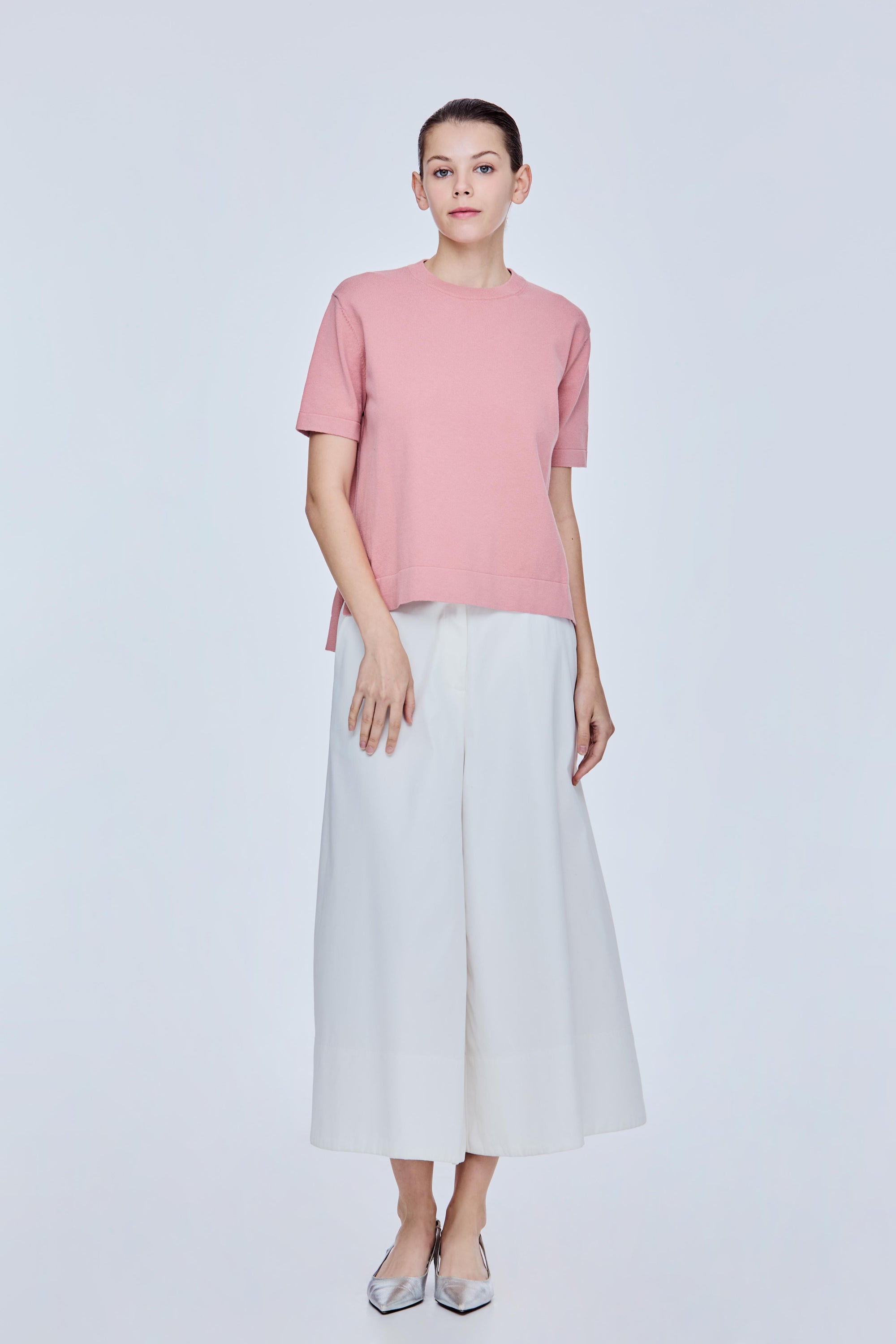 color:BLUSH
