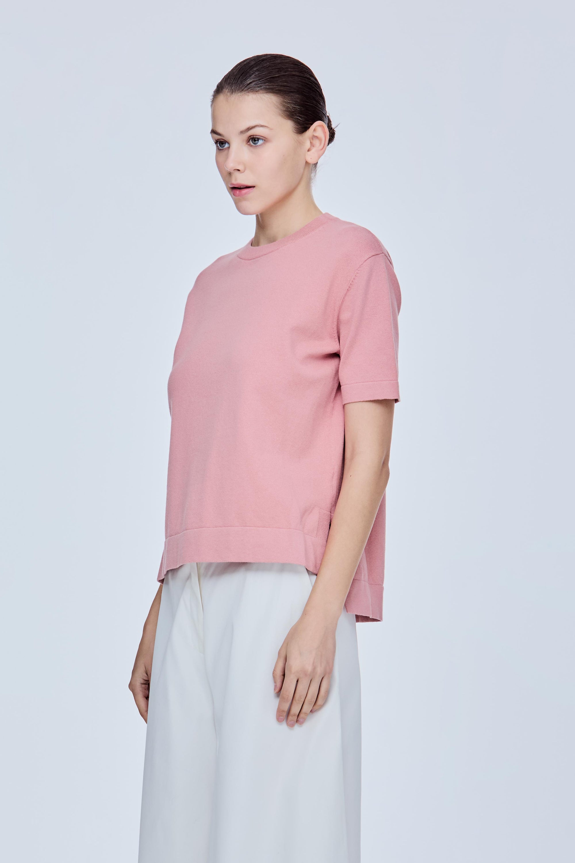 color:BLUSH