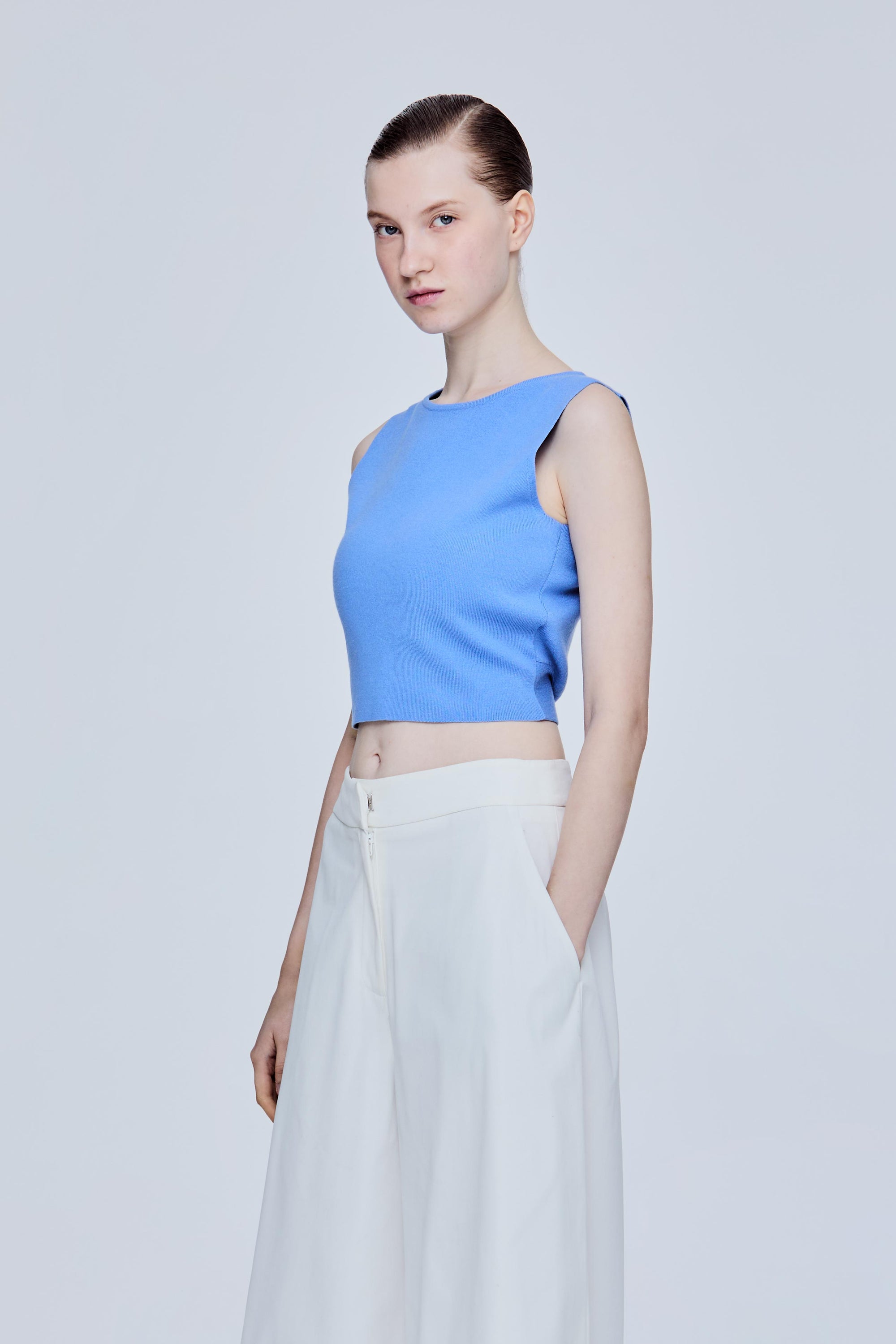 color:CORNFLOWER