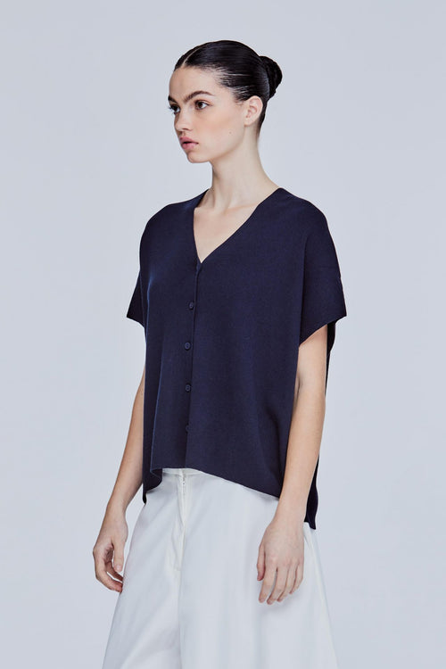 color:NAVY