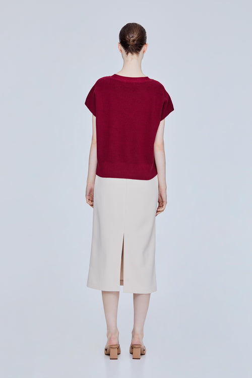 color:BURGUNDY