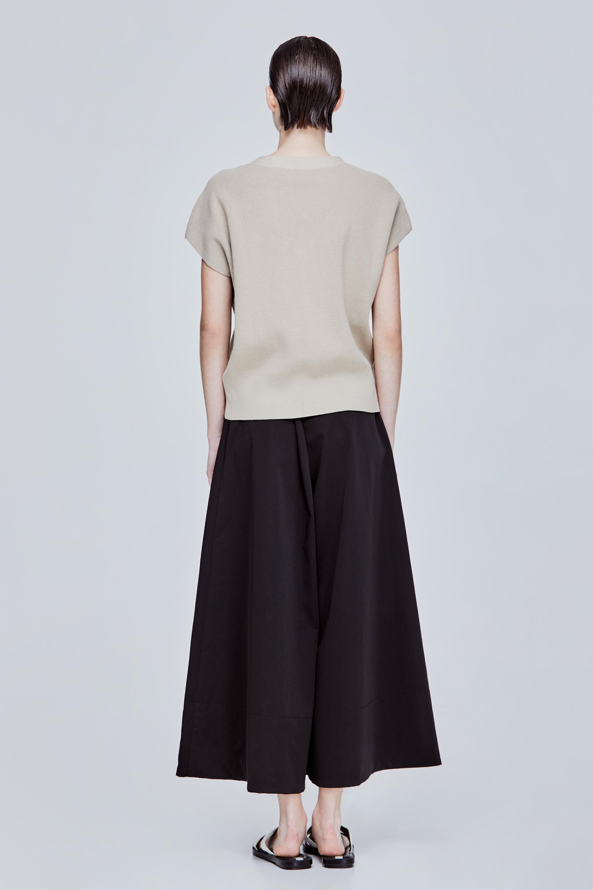 color:SAND