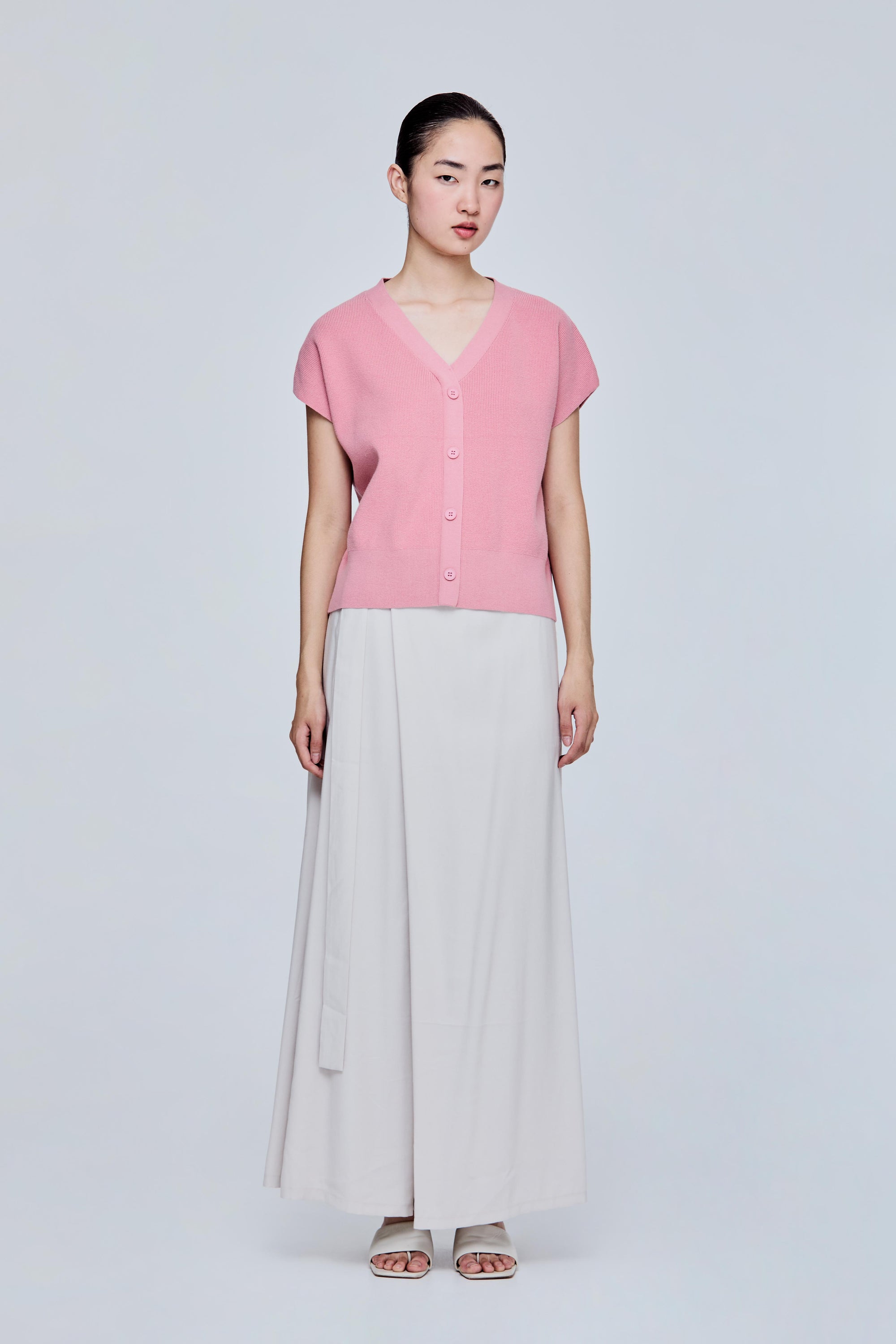 color:PINK