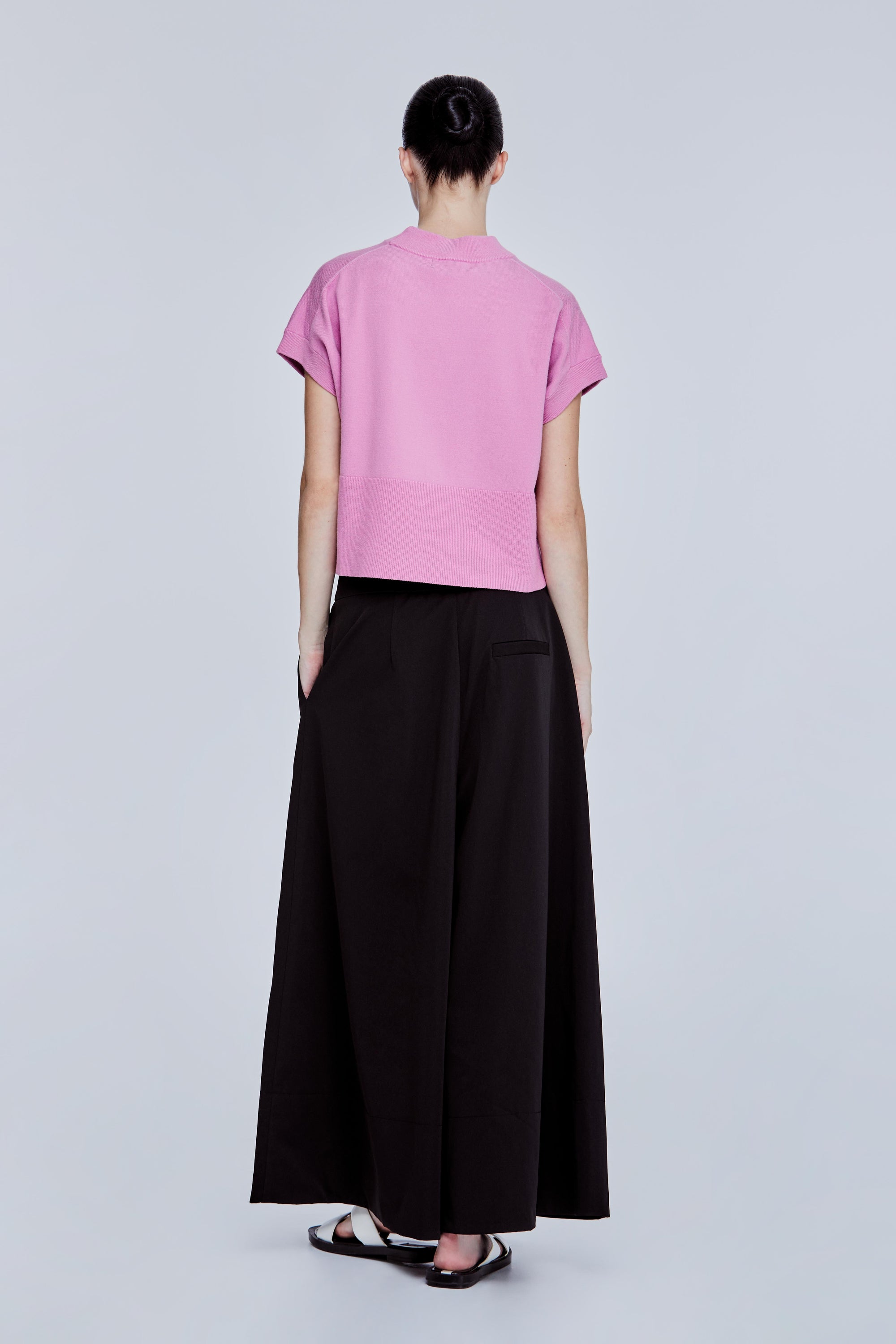 color:FUCHSIA
