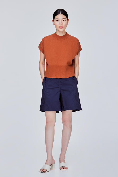 color:CARAMEL