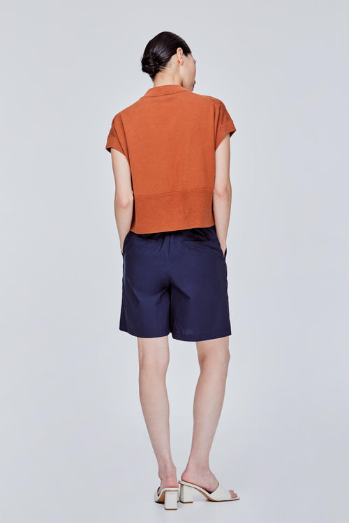 color:CARAMEL