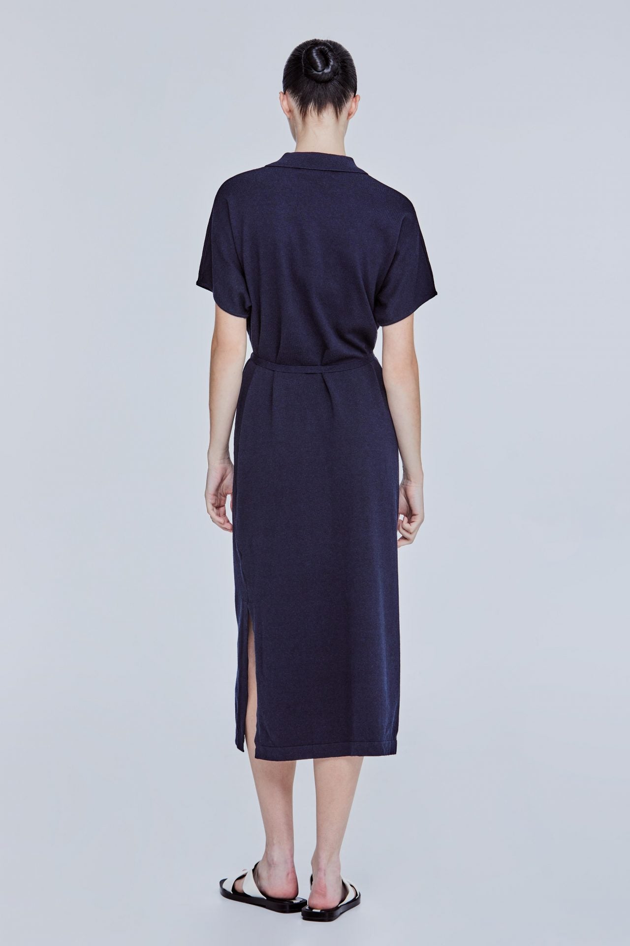 color:NAVY