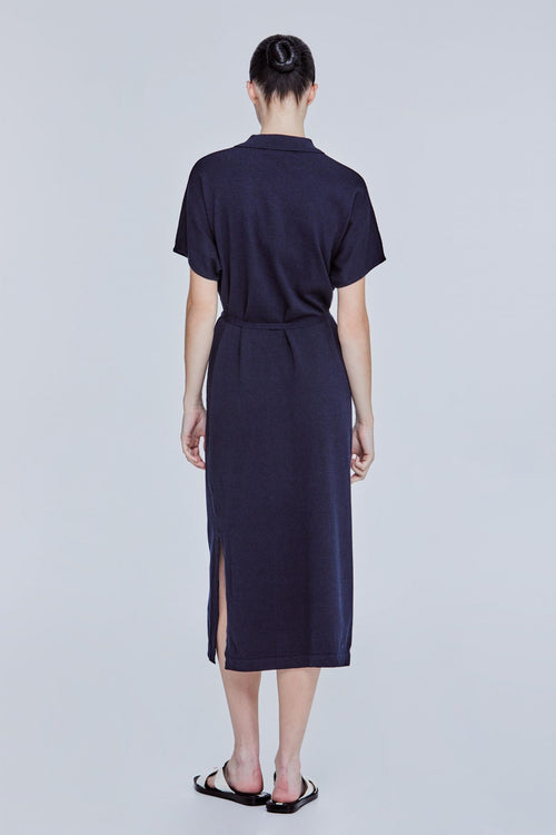 color:NAVY