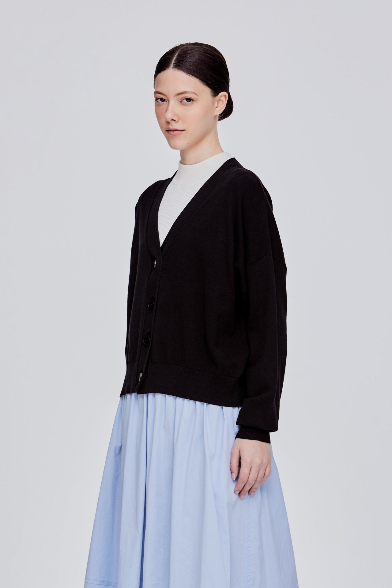 color:NOIR