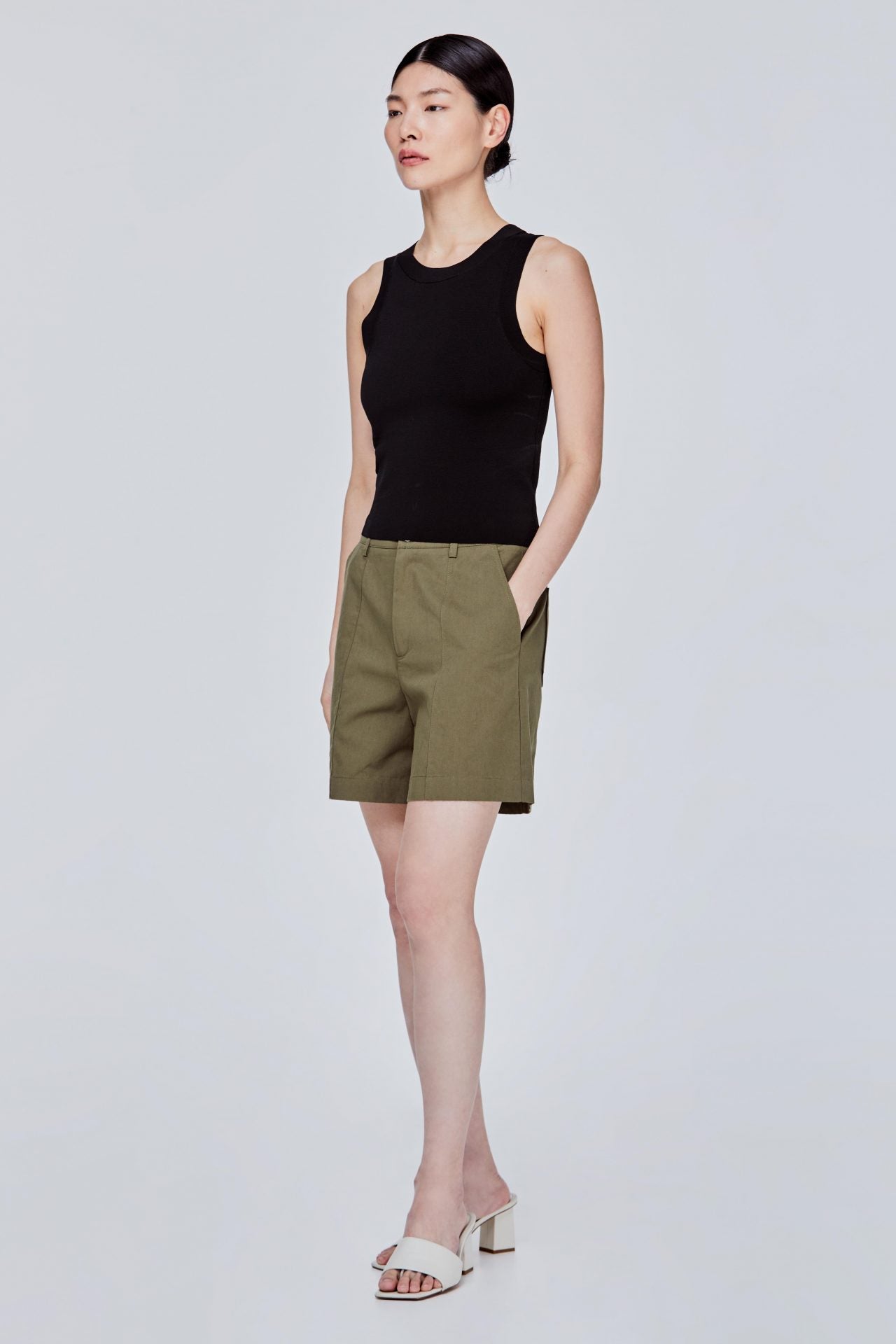 color:ARMY GREEN