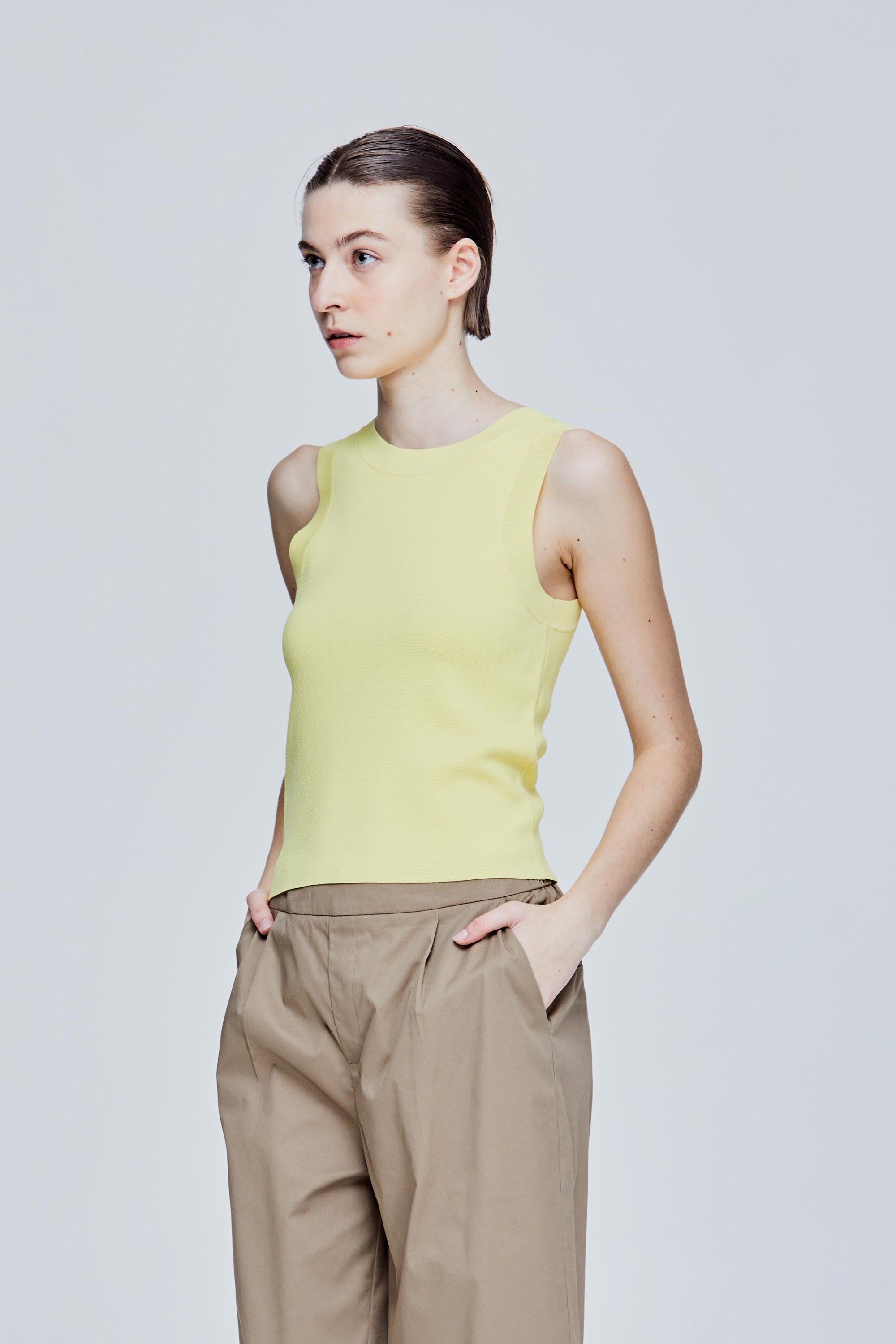 color:PALE YELLOW