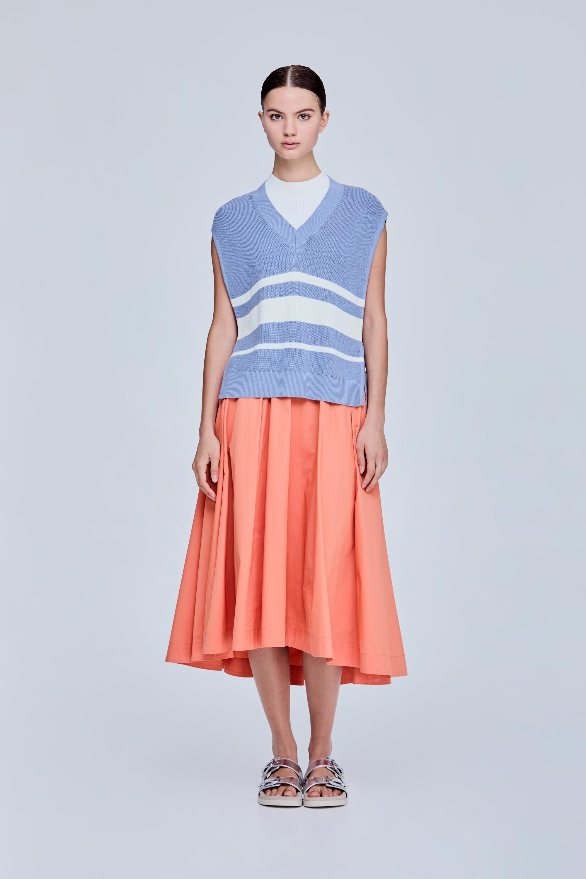 color:STEEL BLUE