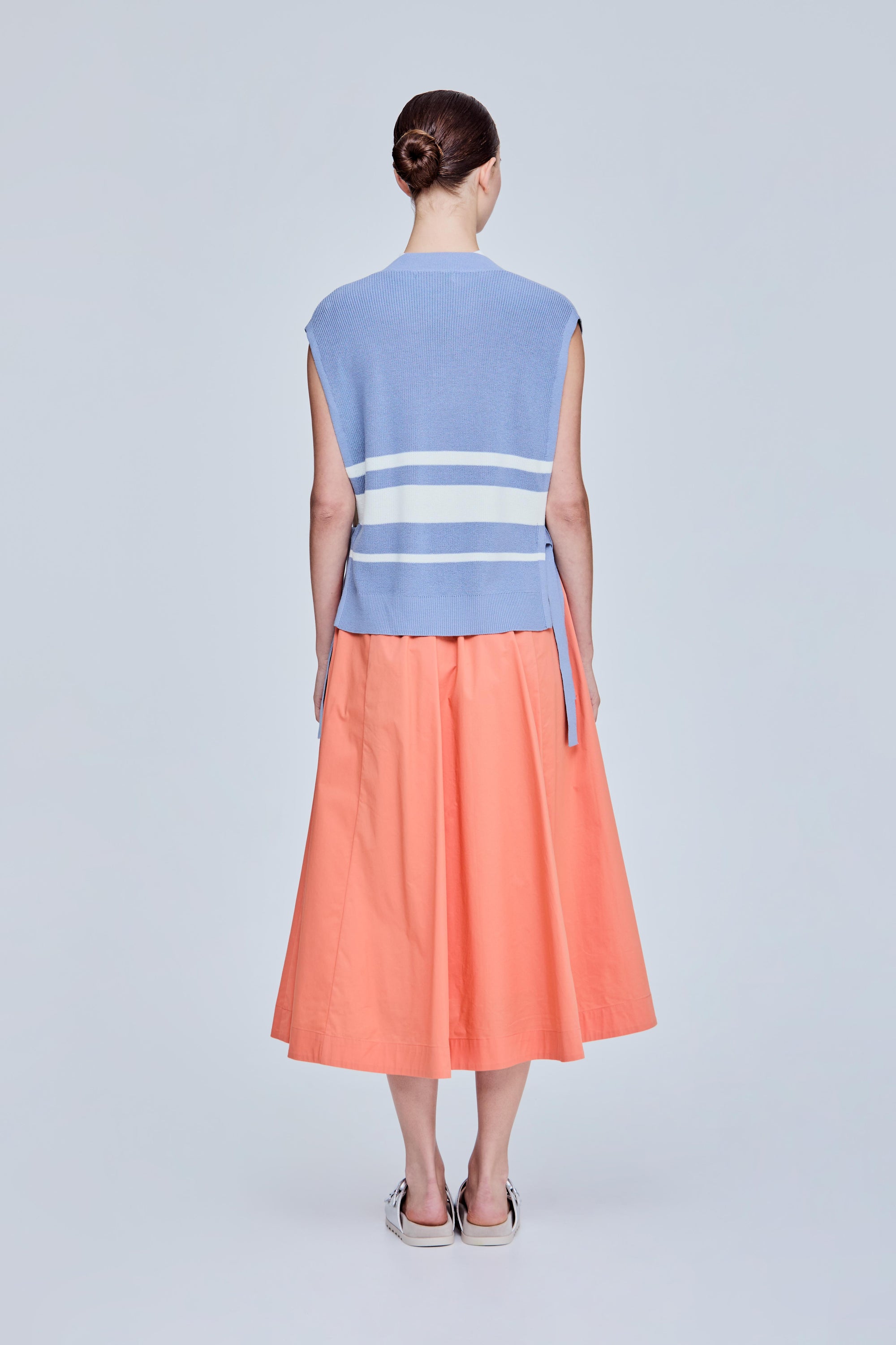 color:STEEL BLUE