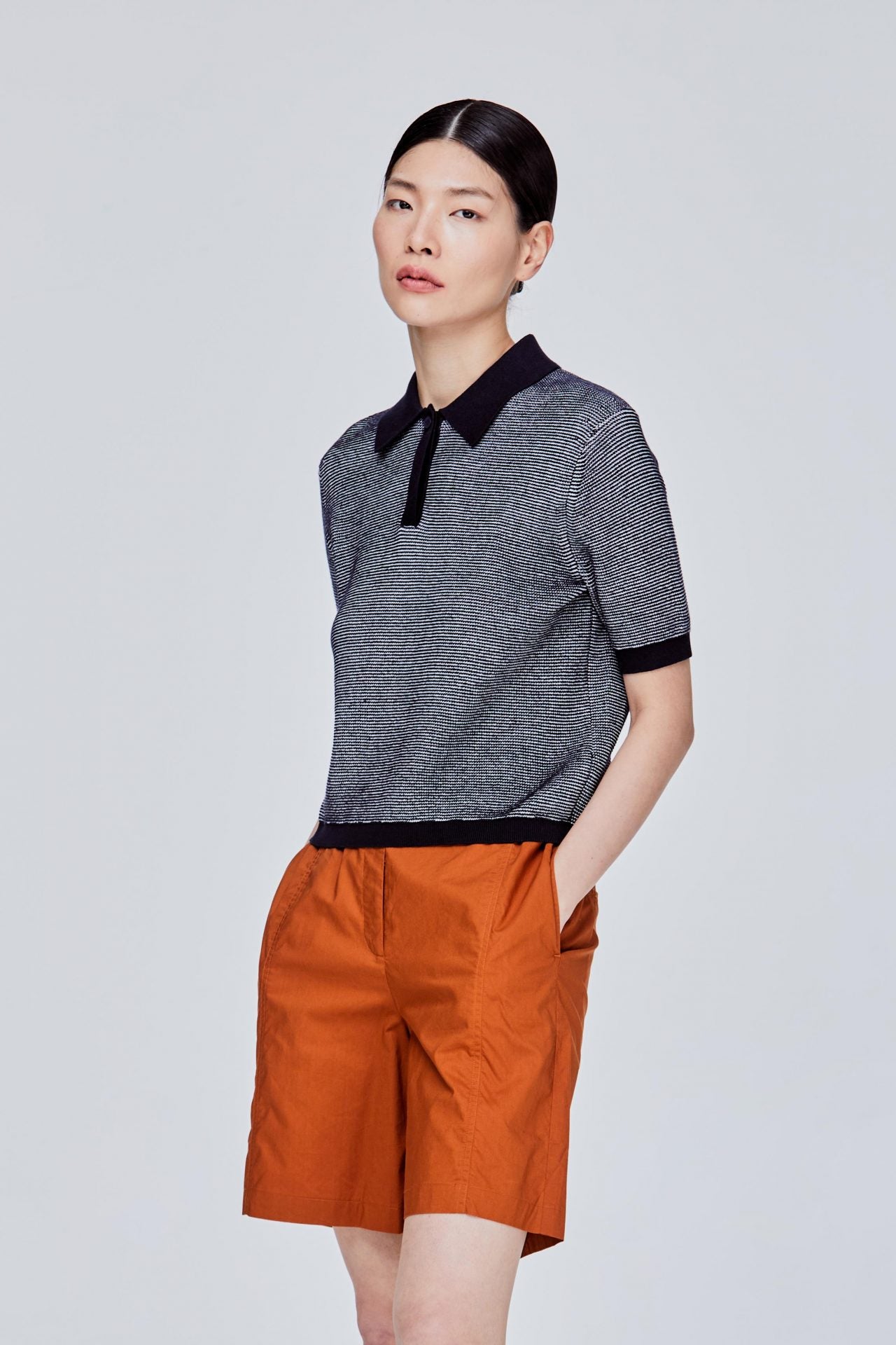 color:NAVY