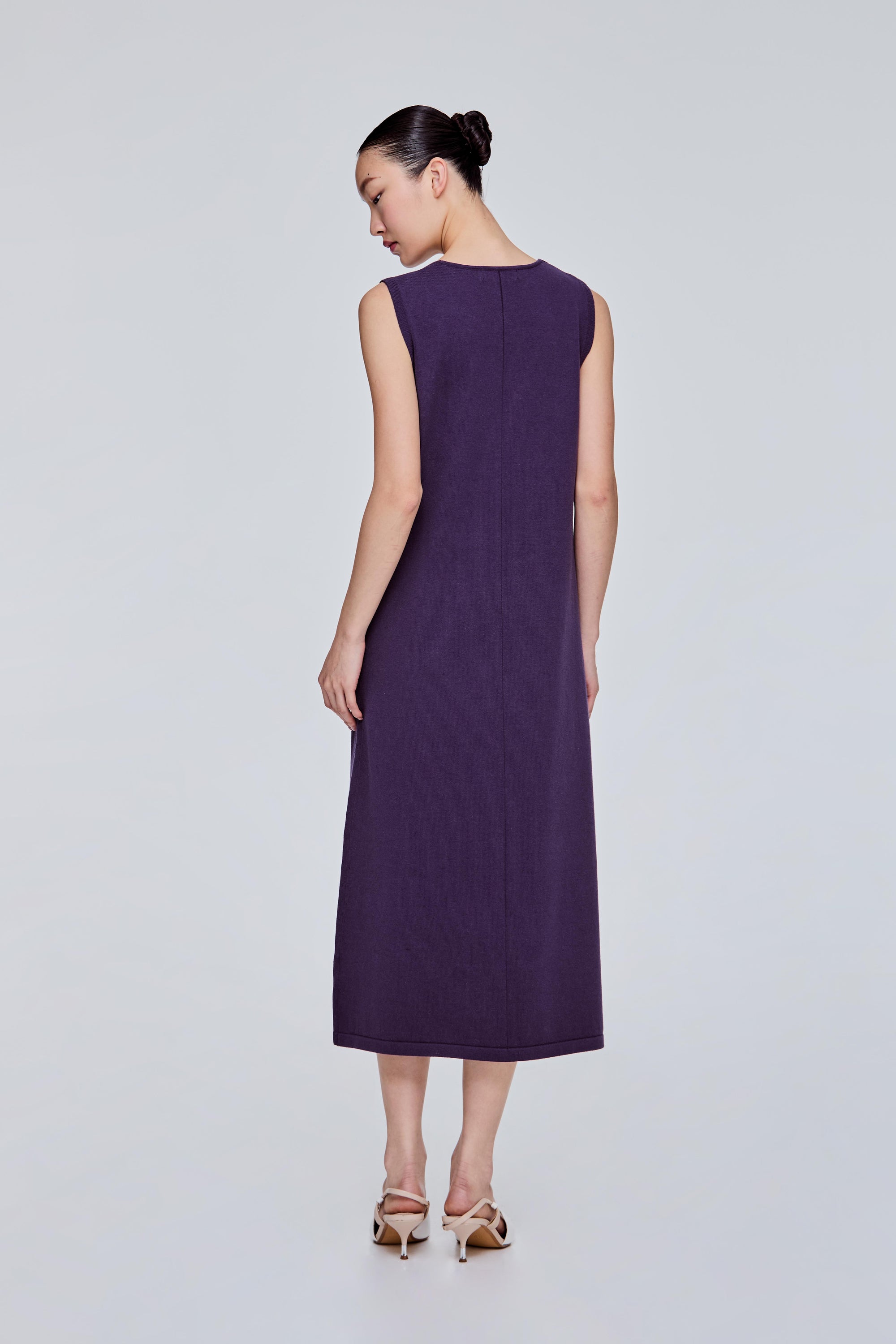 color:DARK PURPLE