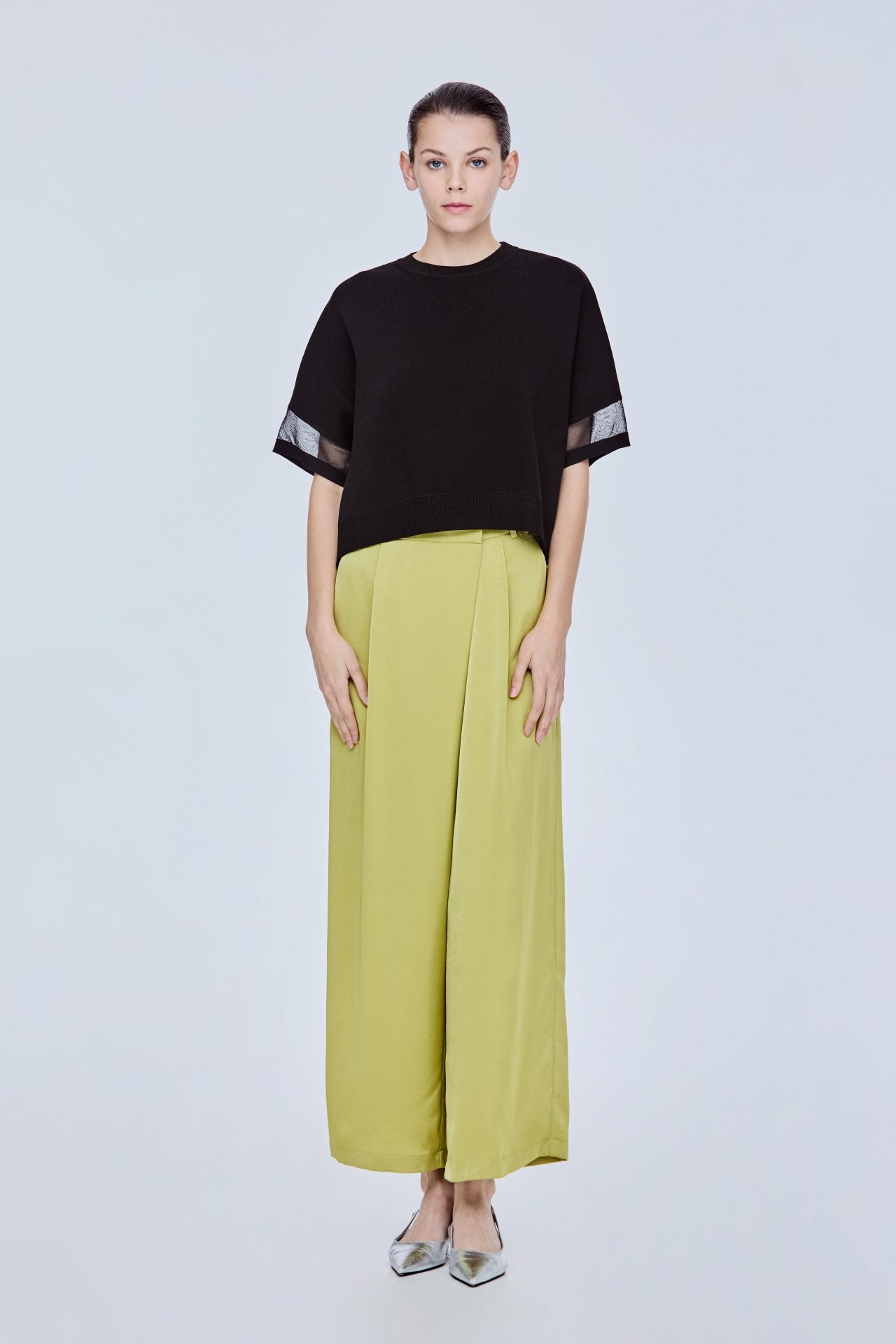 color:NOIR