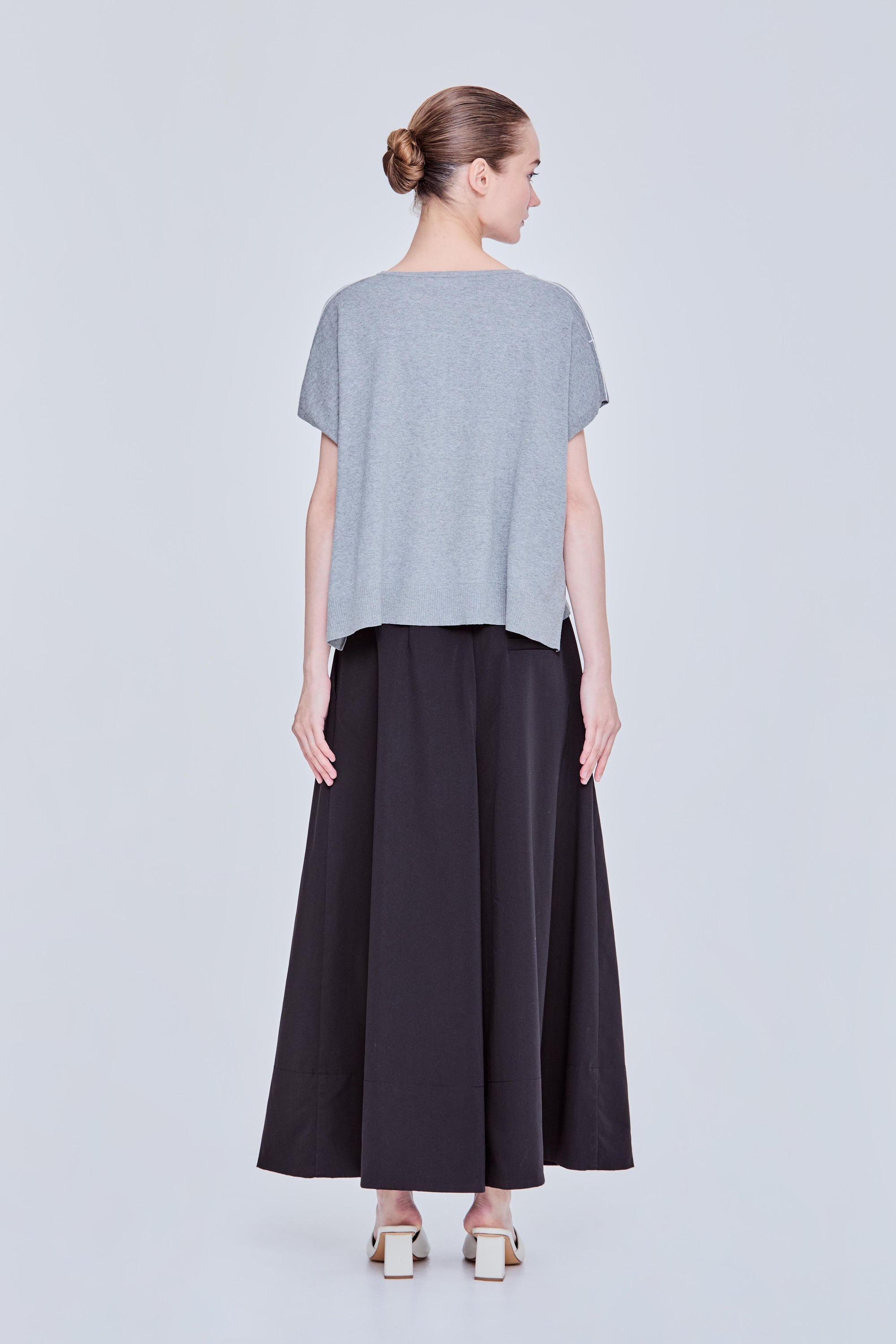color:HUE GREY