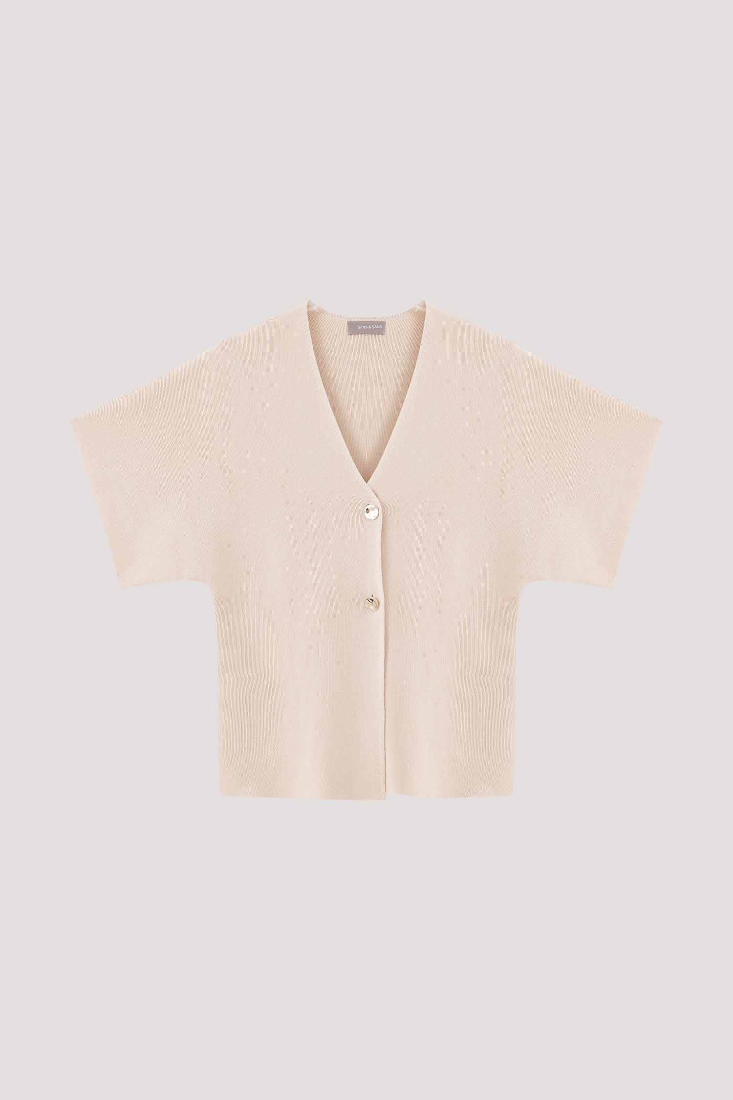 color:BEIGE