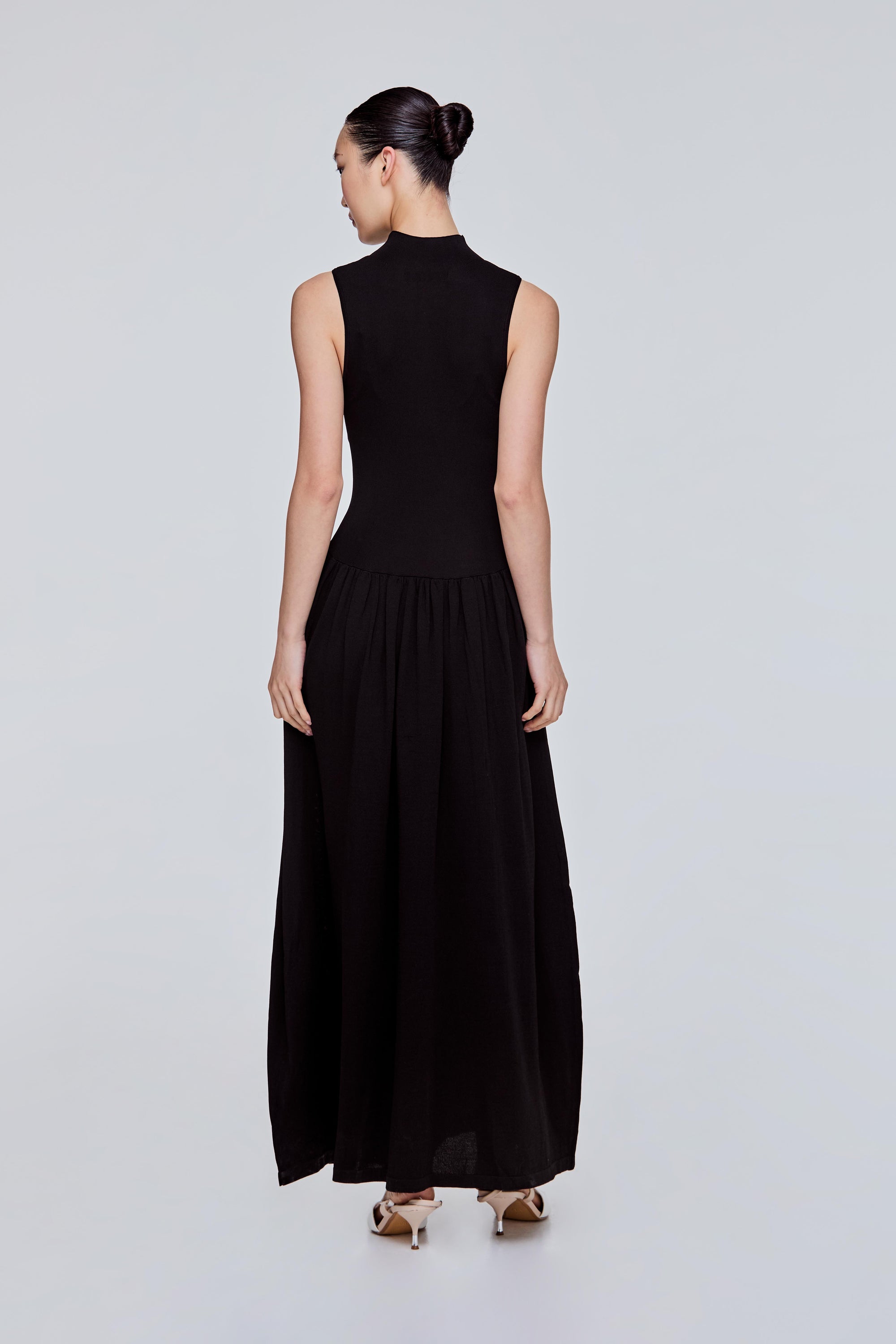 color:NOIR