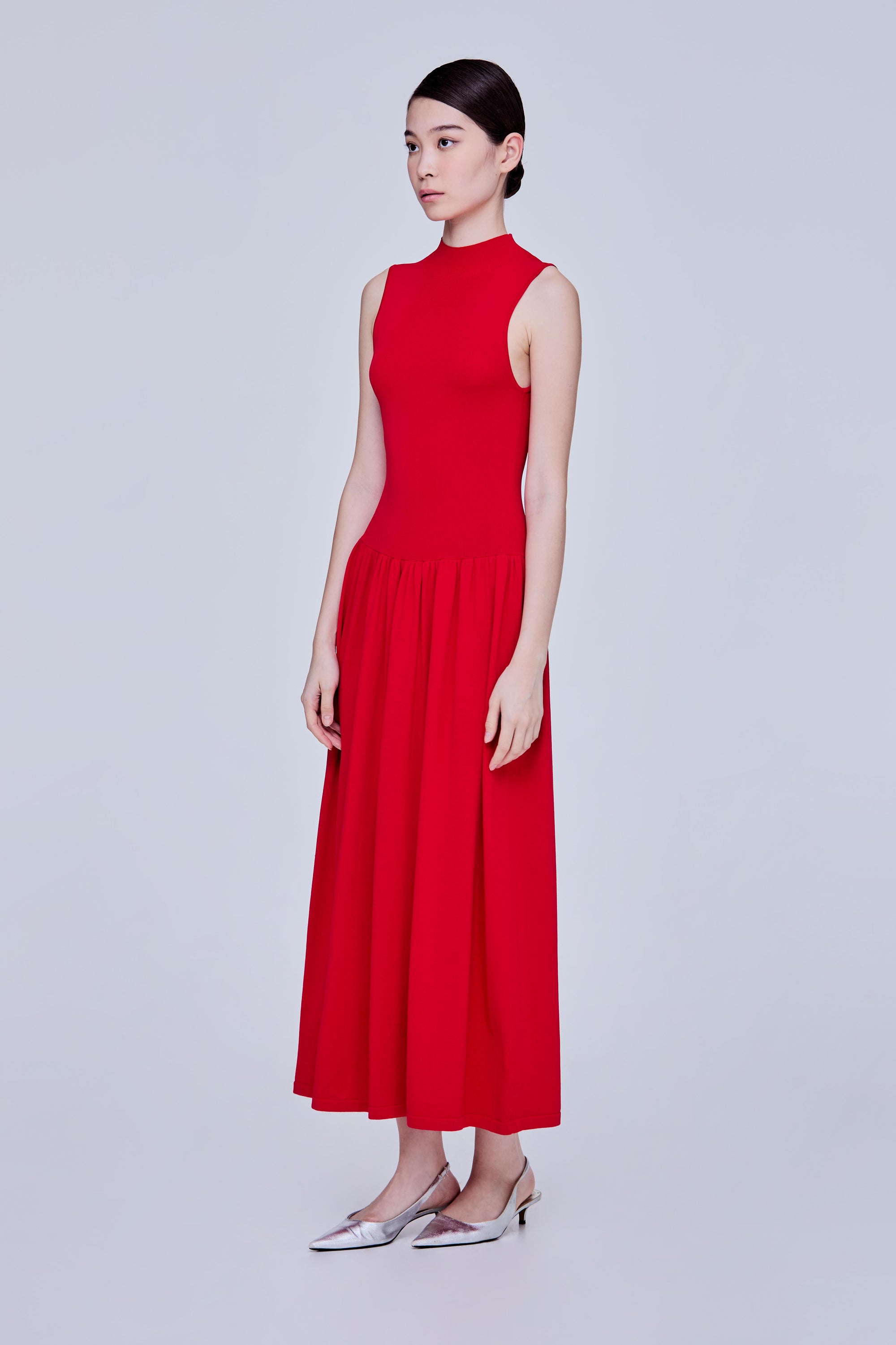 color:SCARLET