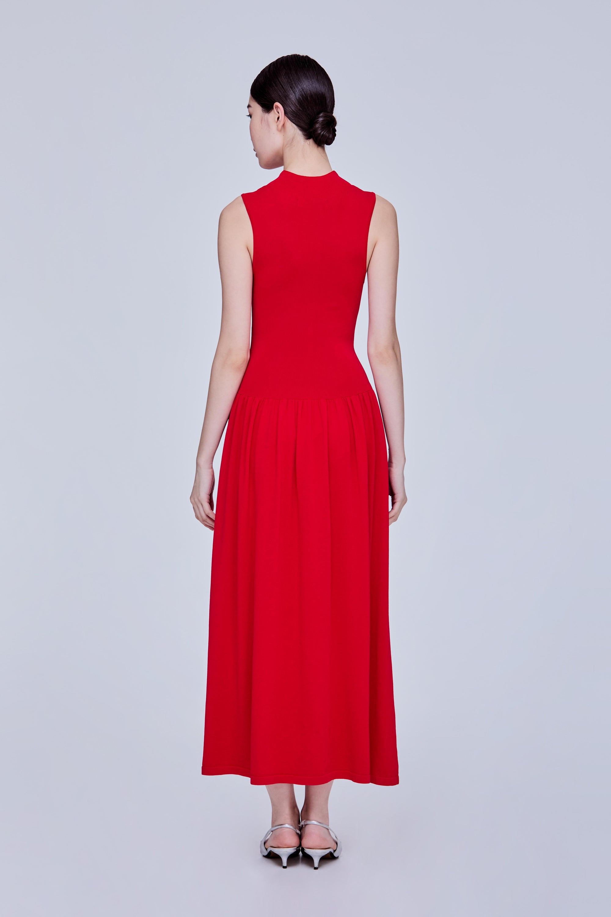 color:SCARLET