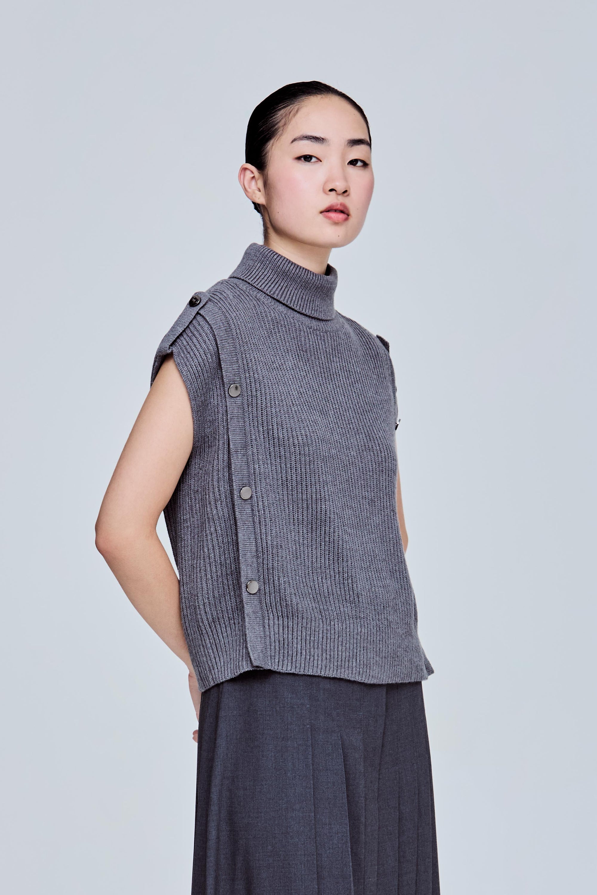 Oversize Buttoned Sweater